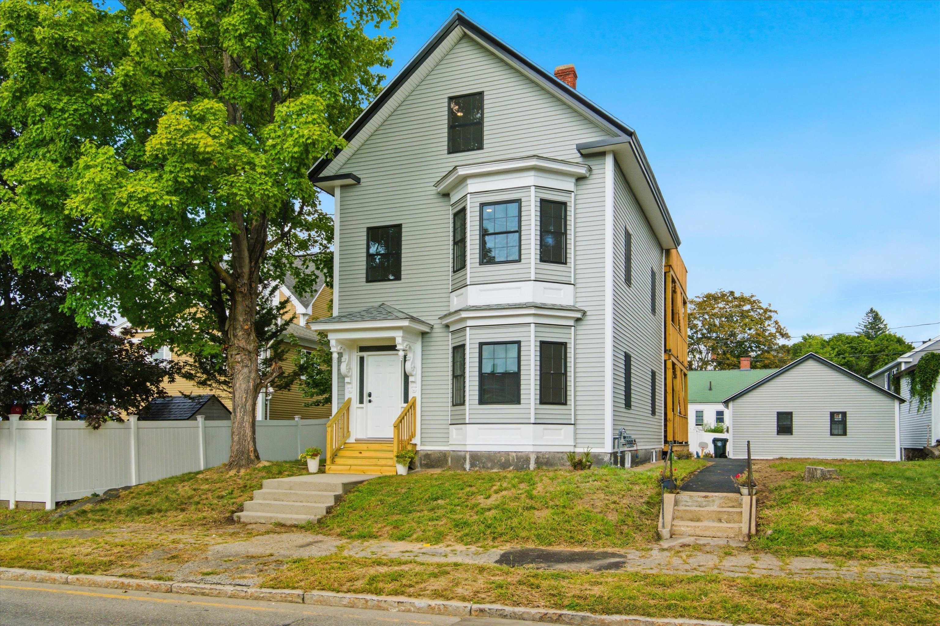 747 Beech Street Property Photo 1