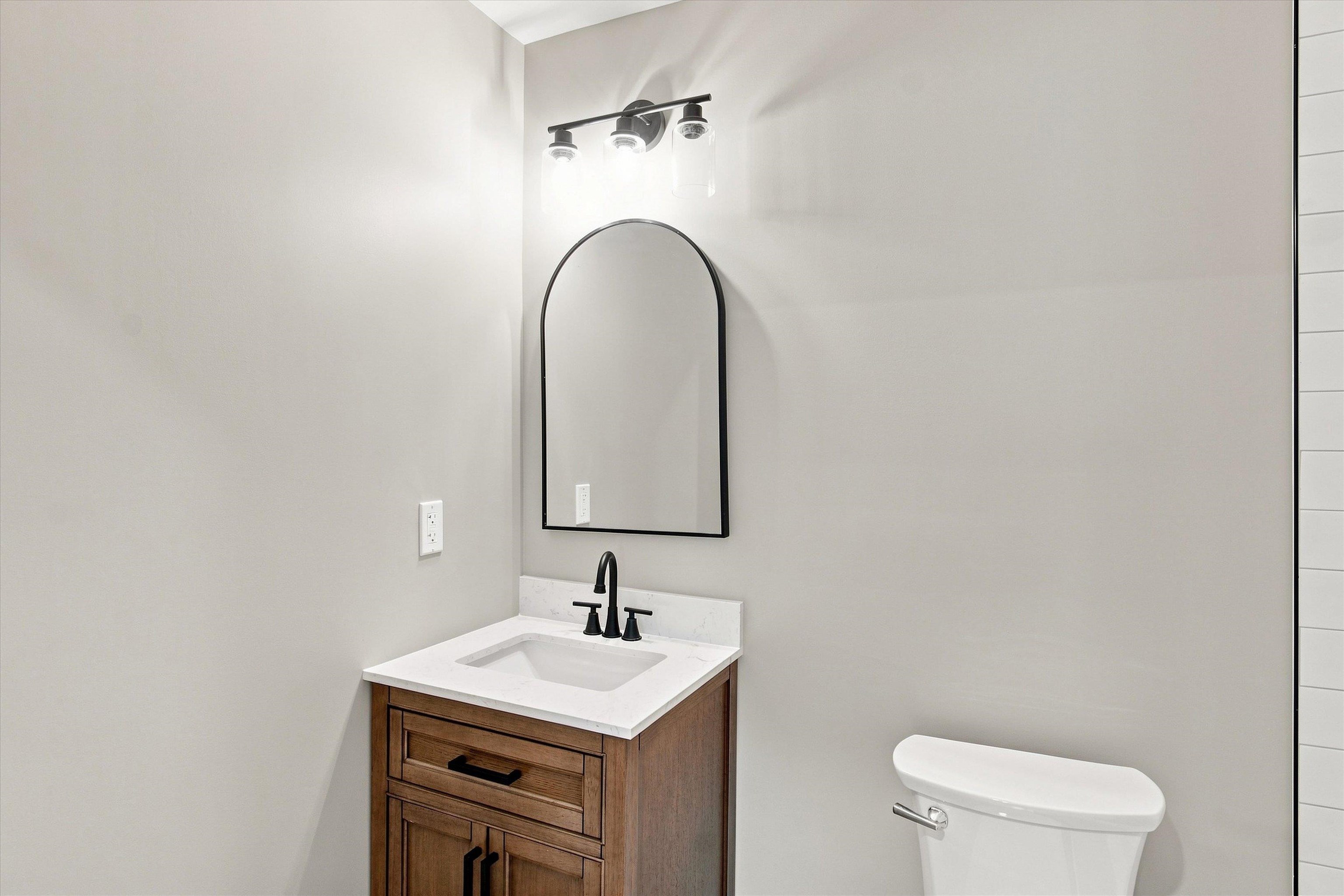 747 Beech Street Property Photo 7