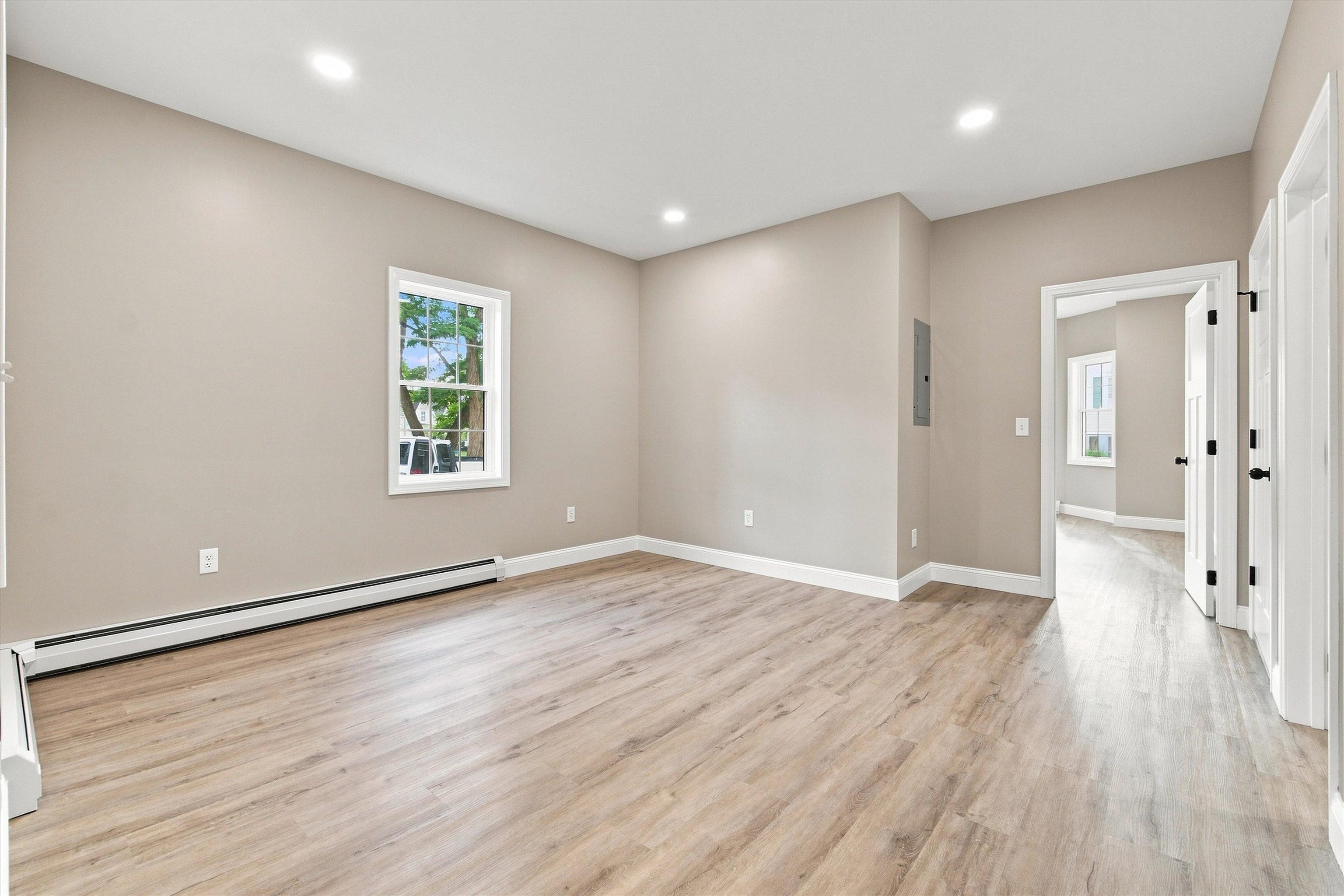 747 Beech Street Property Photo 11