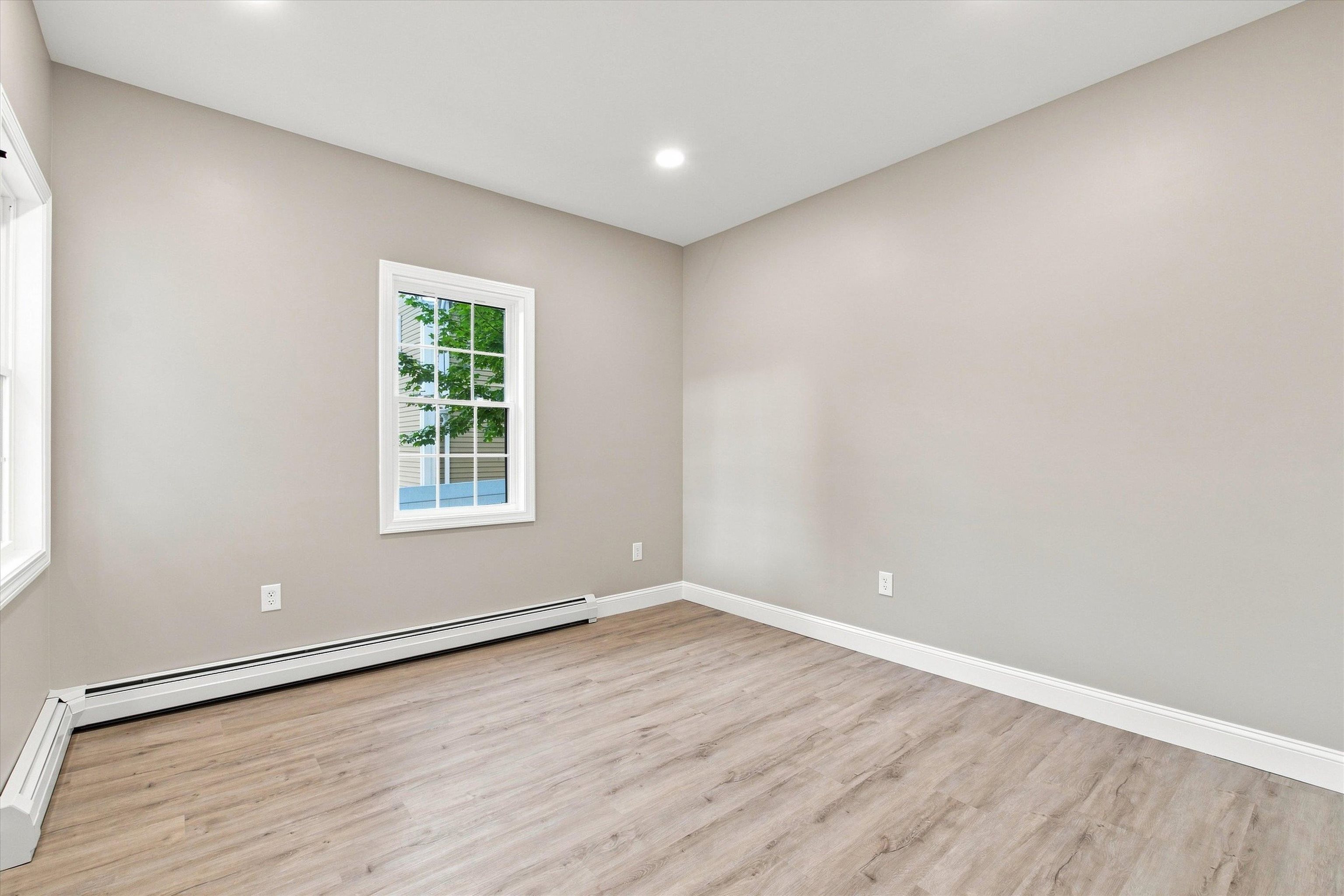 747 Beech Street Property Photo 14