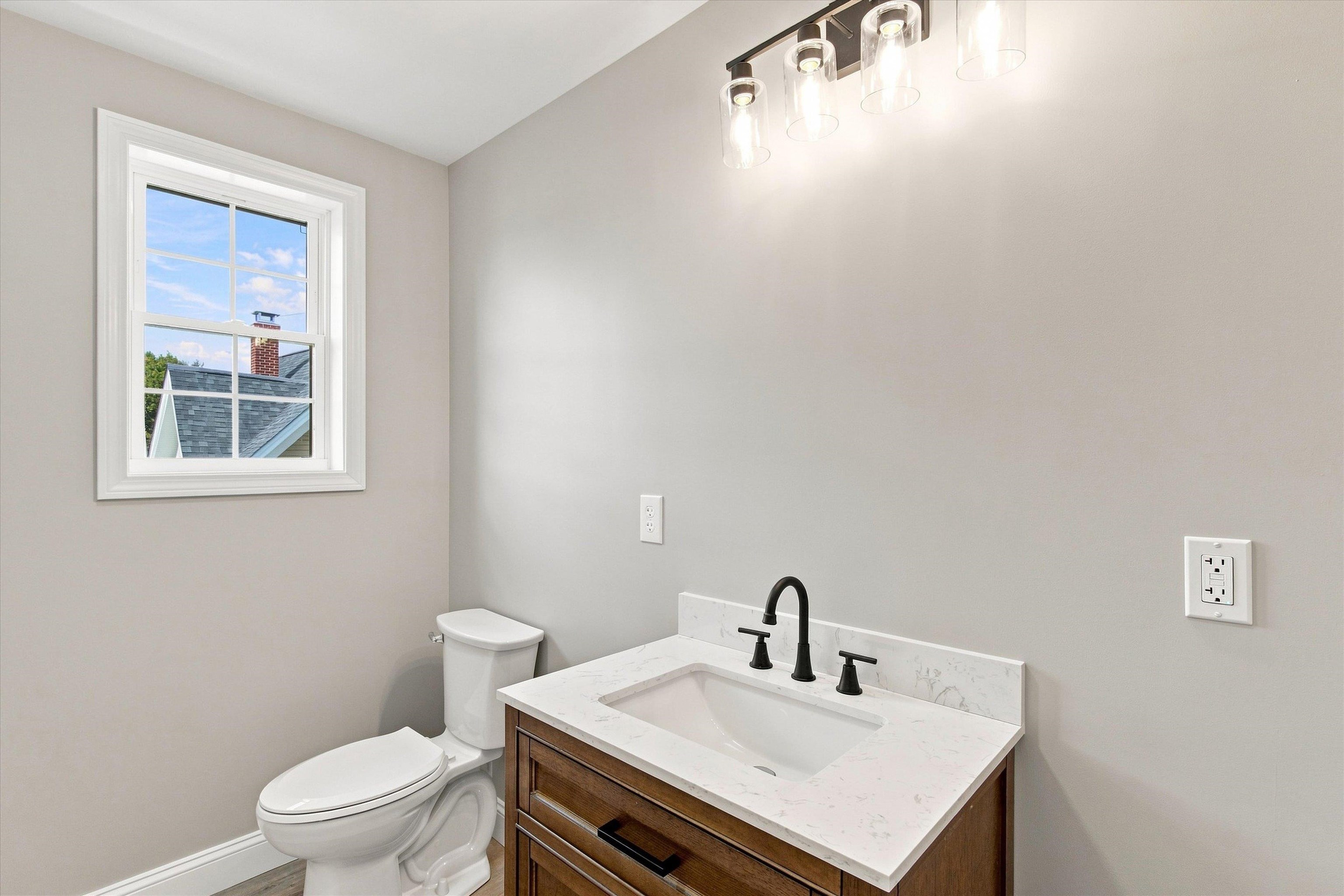 747 Beech Street Property Photo 28