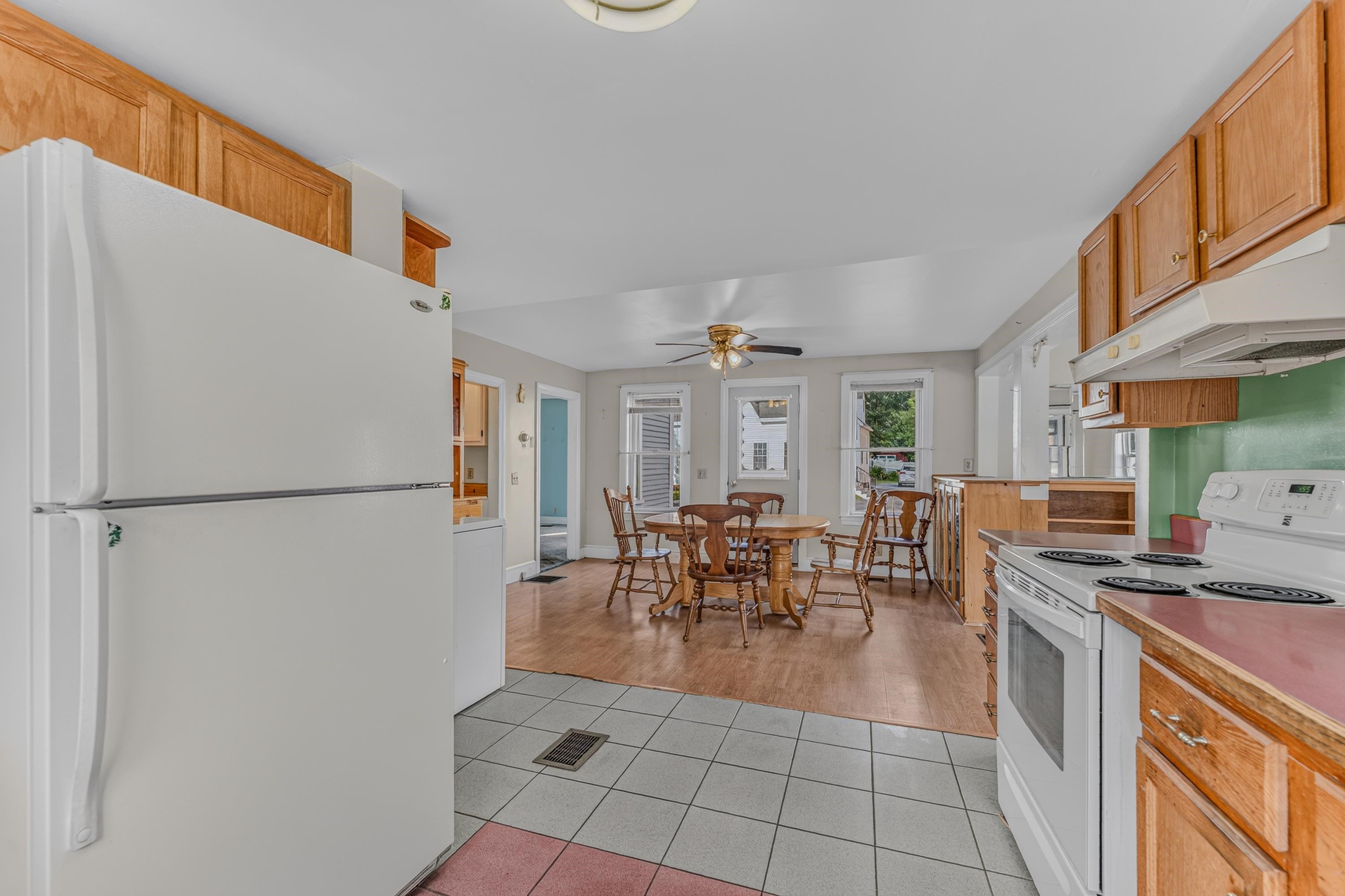 51 School Street Property Photo 16