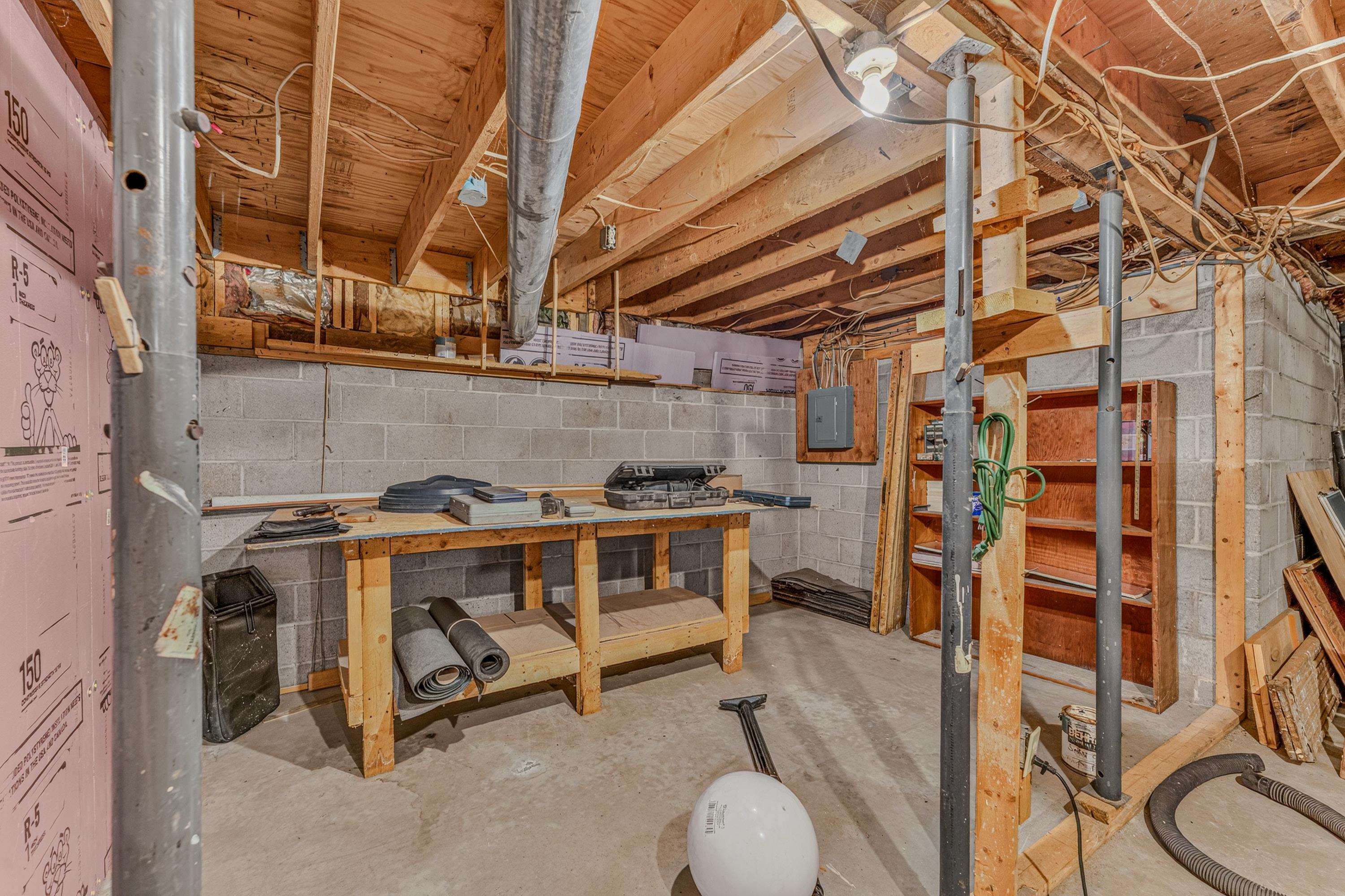 51 School Street Property Photo 41