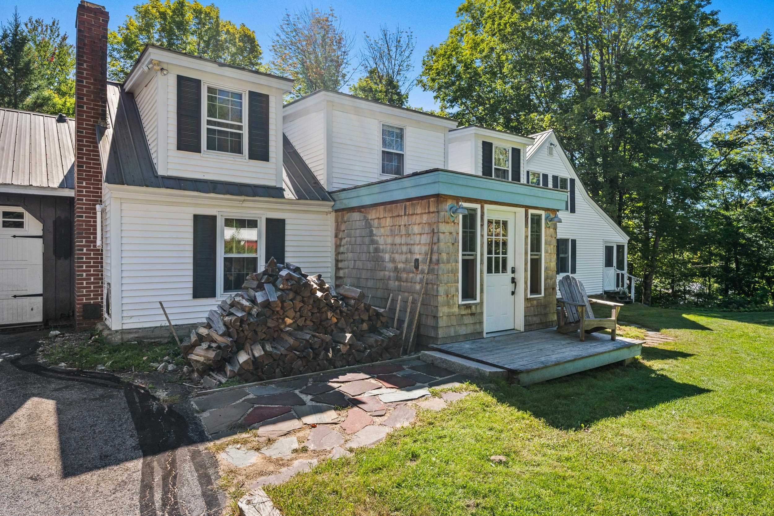 1025 Hurricane Mountain Road Property Photo 3