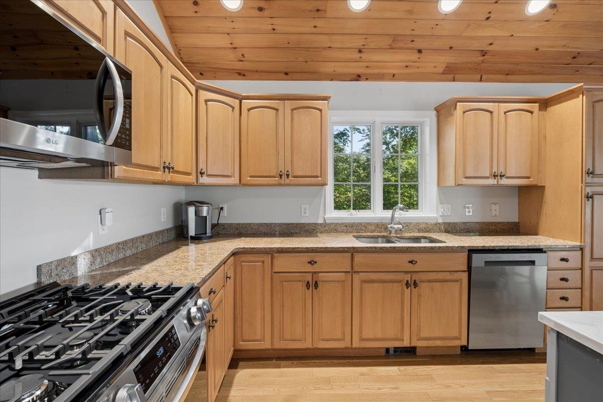 123 Kimball Drive Property Photo 10