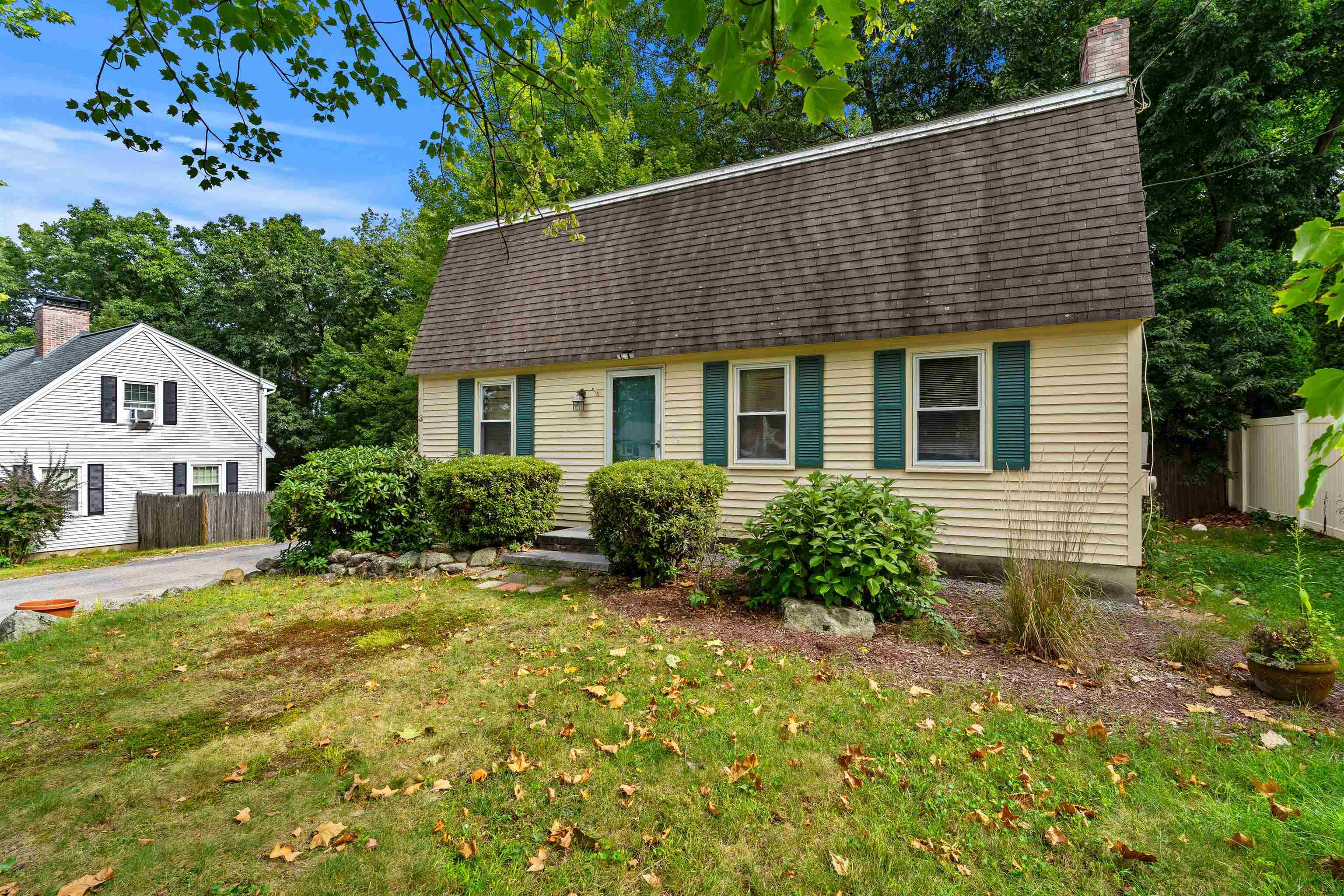 3 Betty Lane Property Photo 2