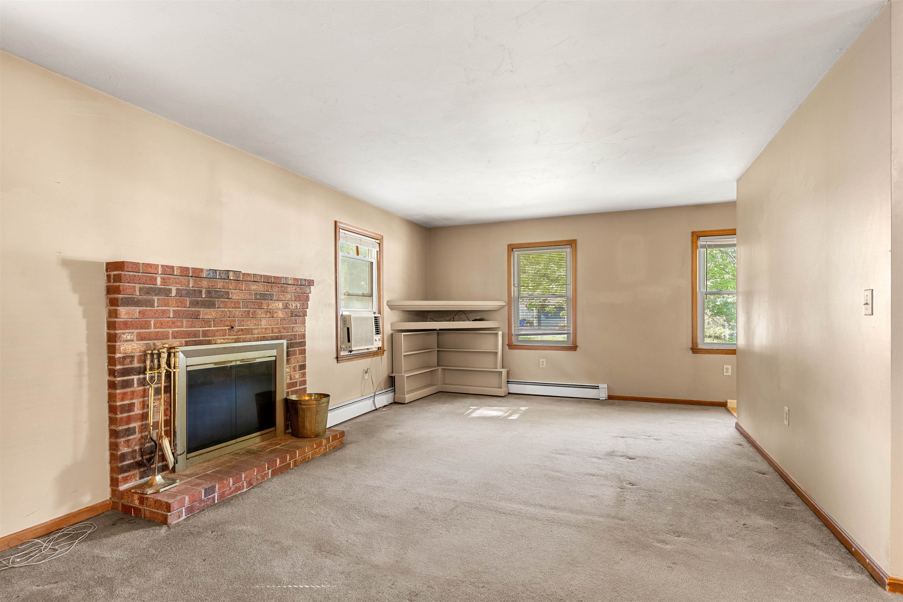 3 Betty Lane Property Photo 11