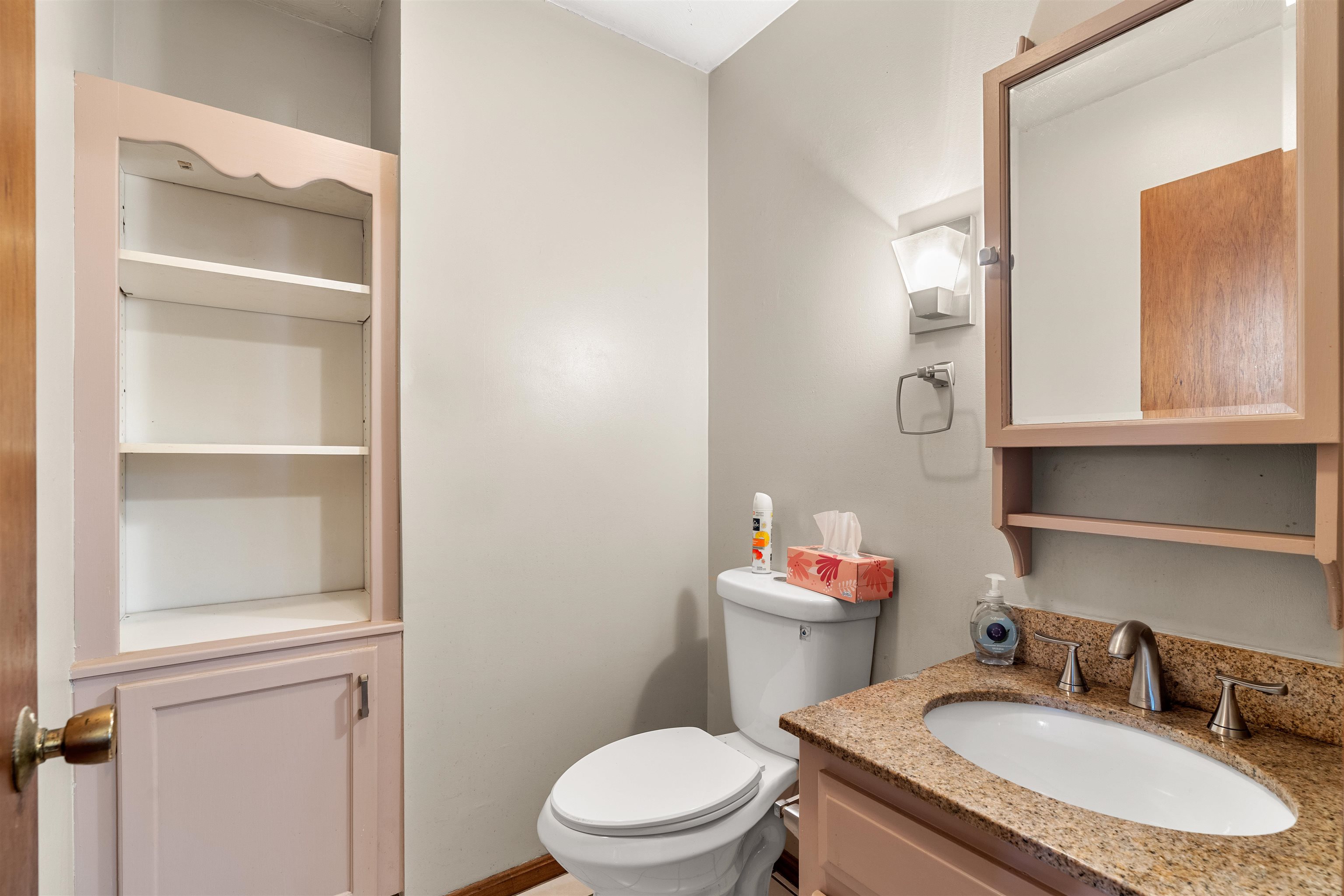 3 Betty Lane Property Photo 15