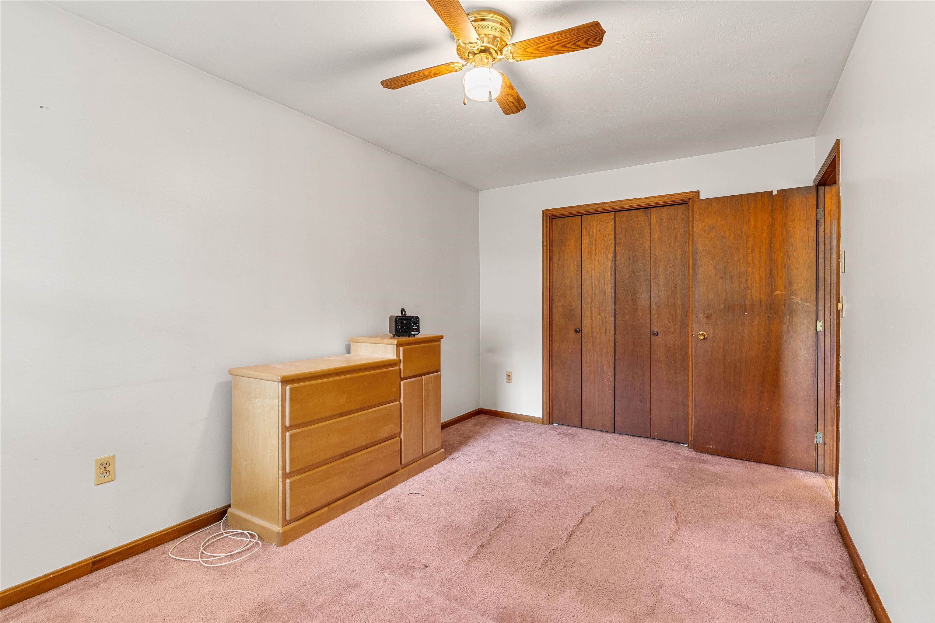 3 Betty Lane Property Photo 23
