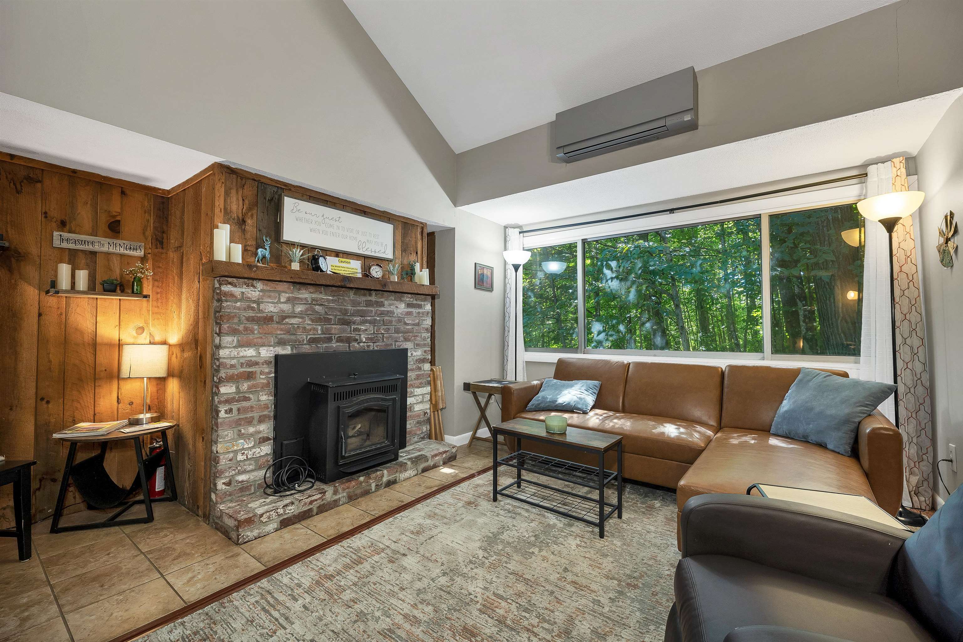 18 Condo Road Property Photo 3