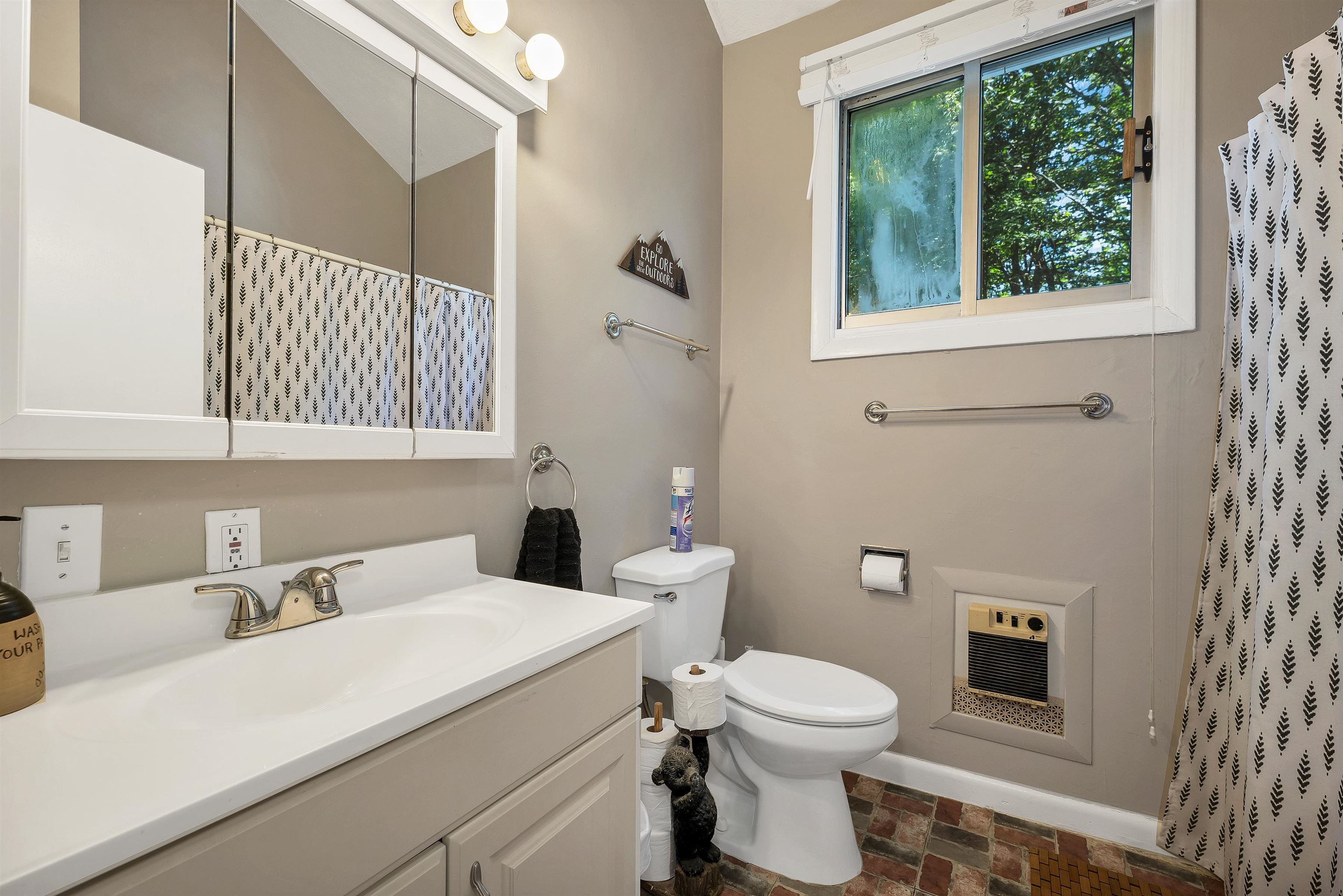 18 Condo Road Property Photo 13