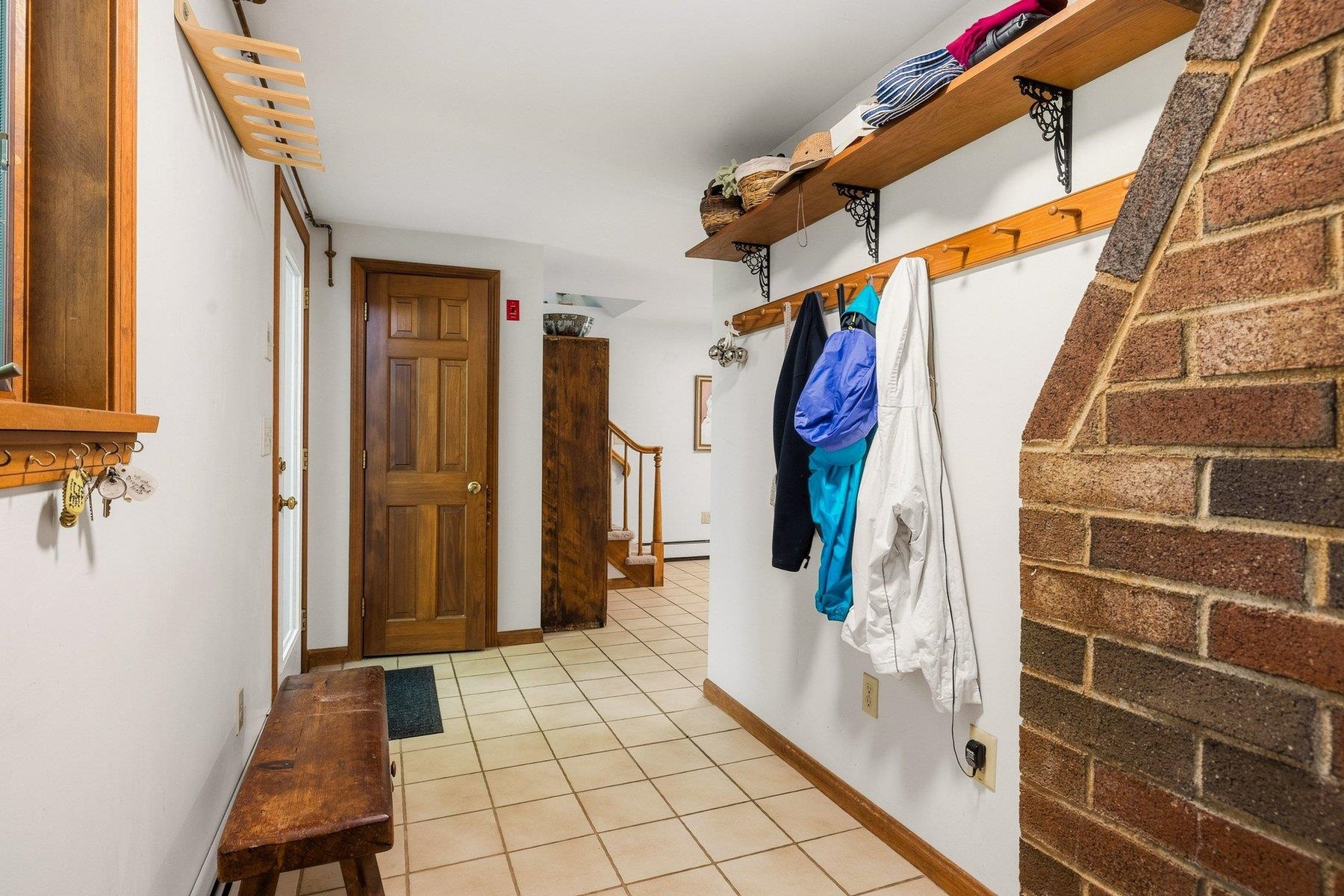 172 Packers Falls Road Property Photo 23