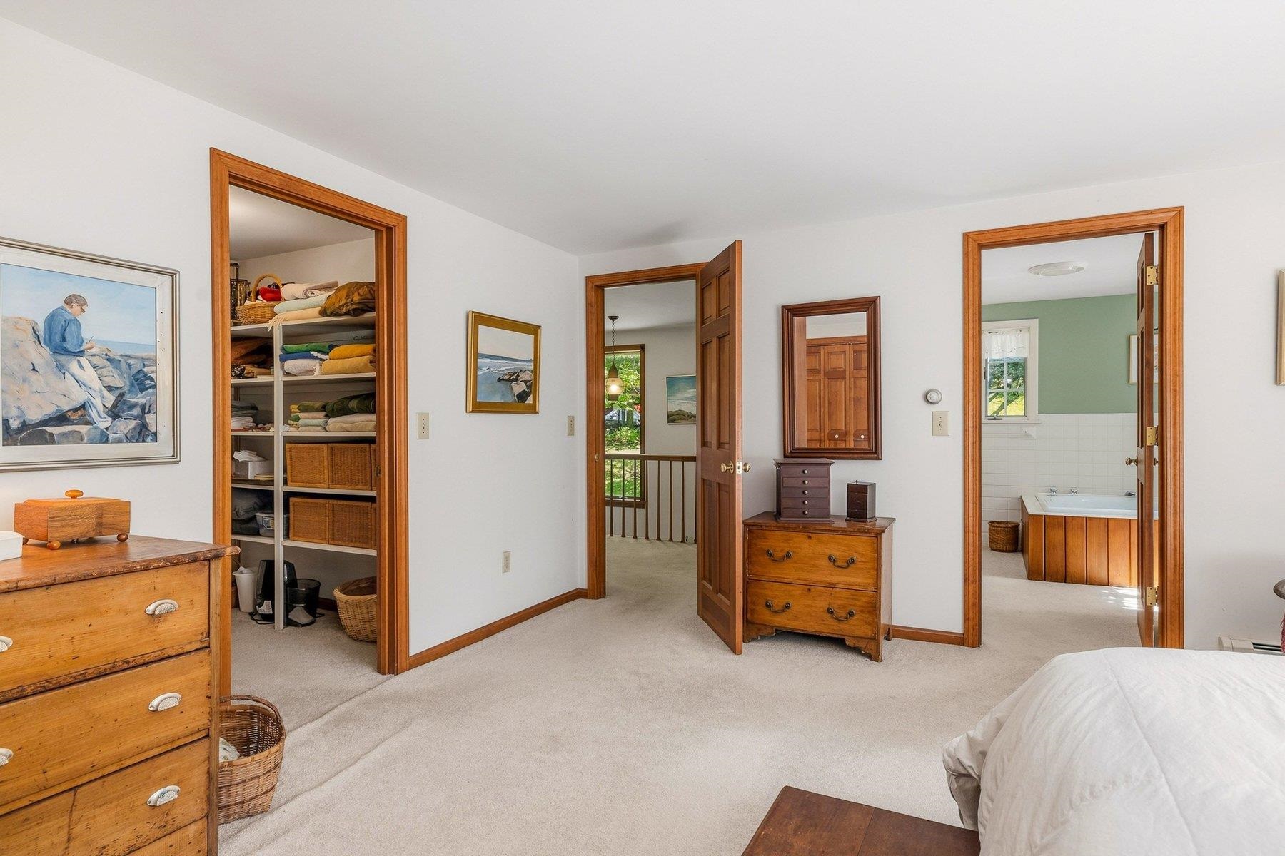 172 Packers Falls Road Property Photo 31