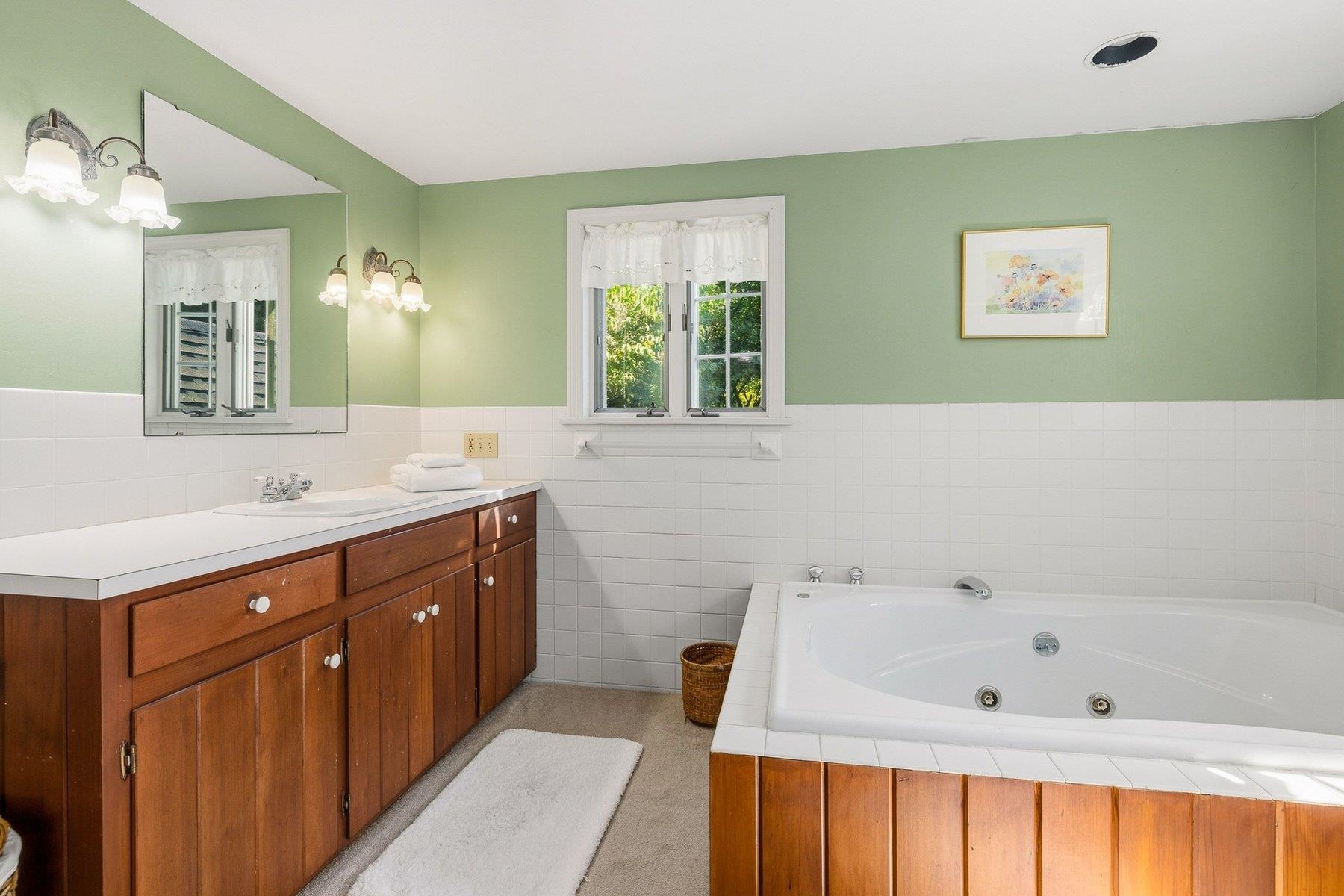 172 Packers Falls Road Property Photo 33