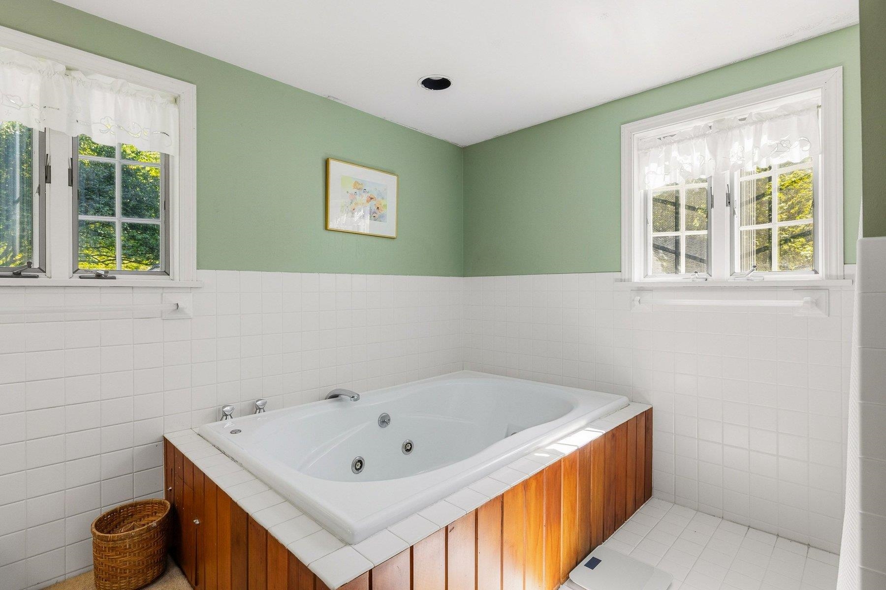 172 Packers Falls Road Property Photo 34