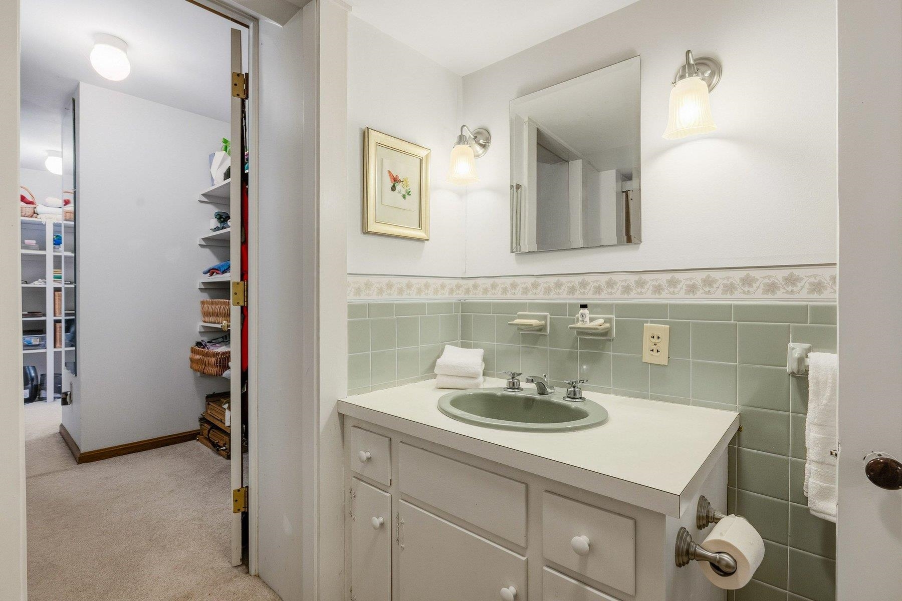 172 Packers Falls Road Property Photo 38