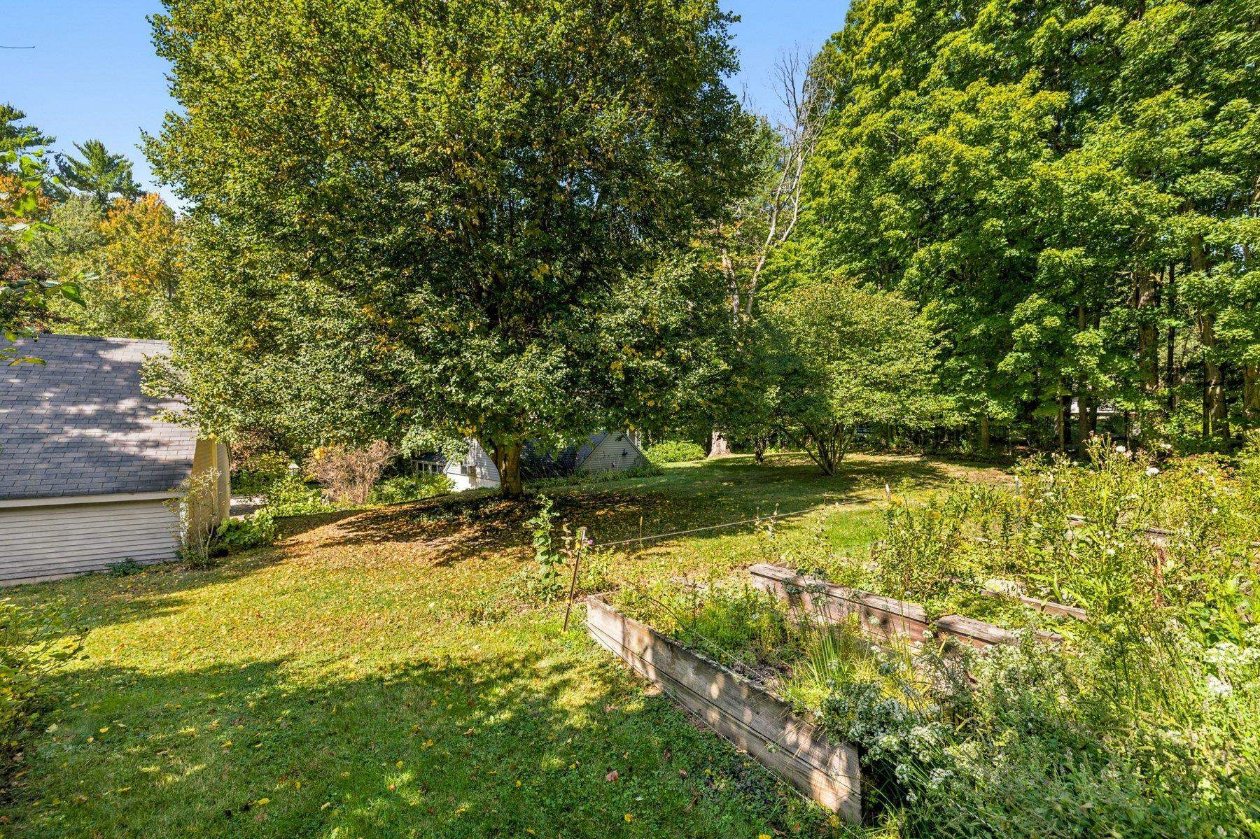 172 Packers Falls Road Property Photo 40