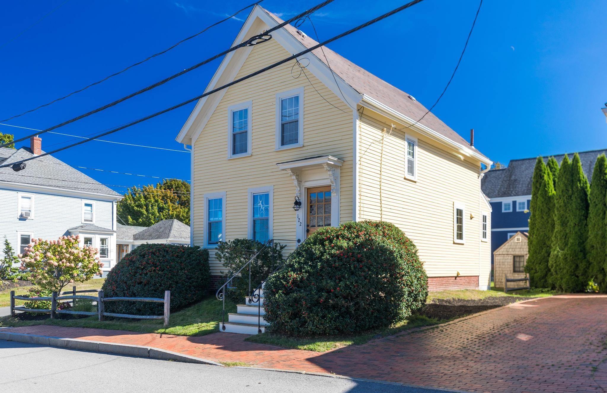 122 New Castle Avenue Property Photo 1