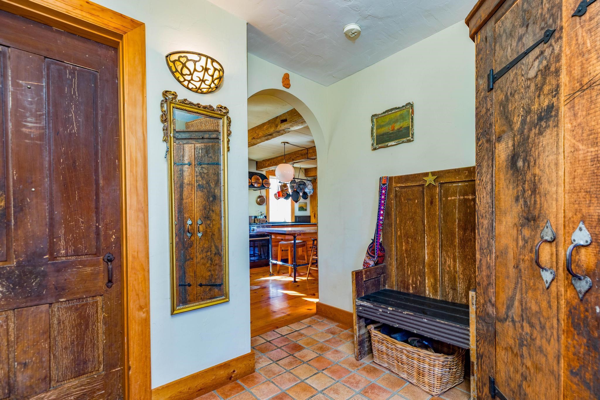 122 New Castle Avenue Property Photo 8