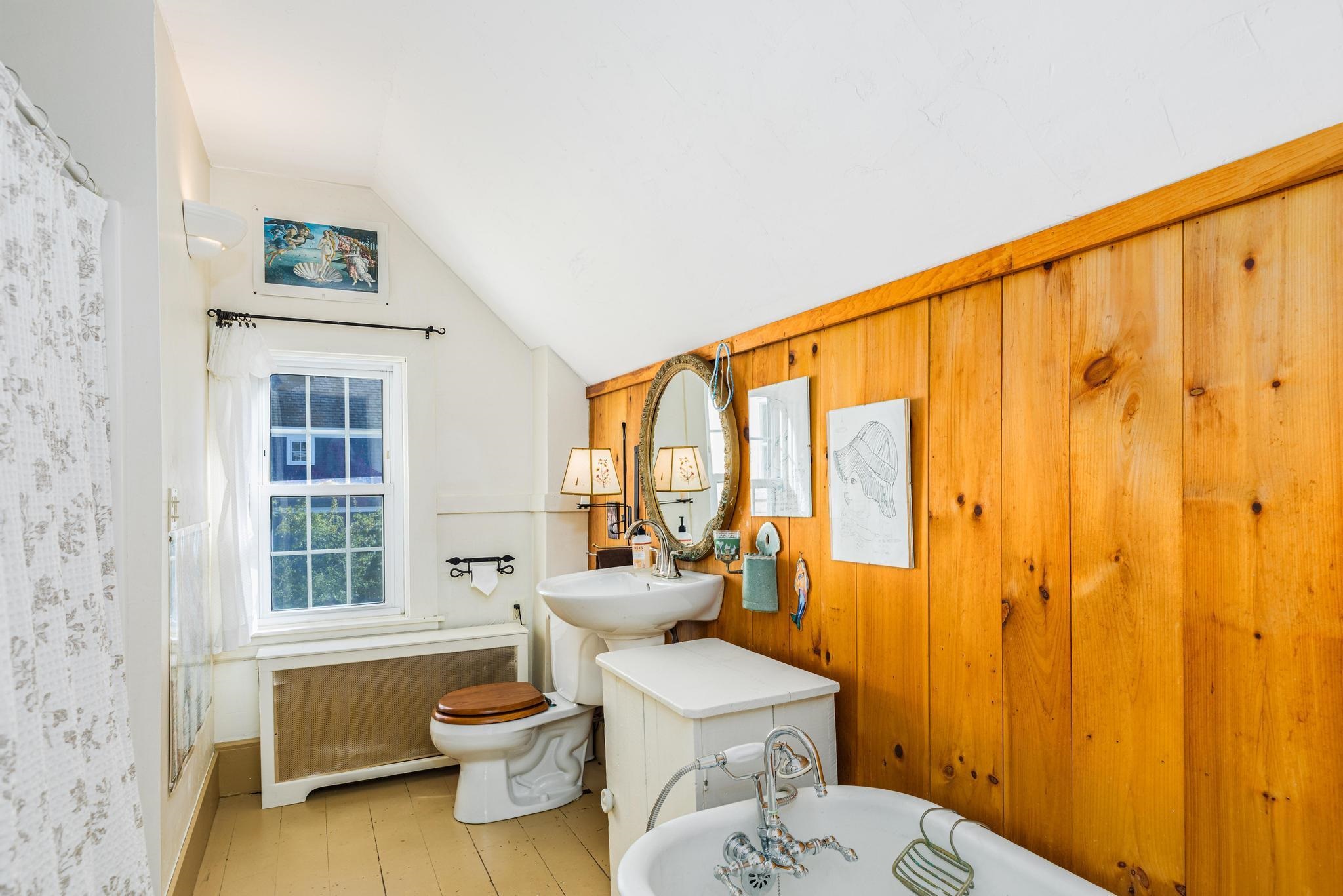 122 New Castle Avenue Property Photo 25