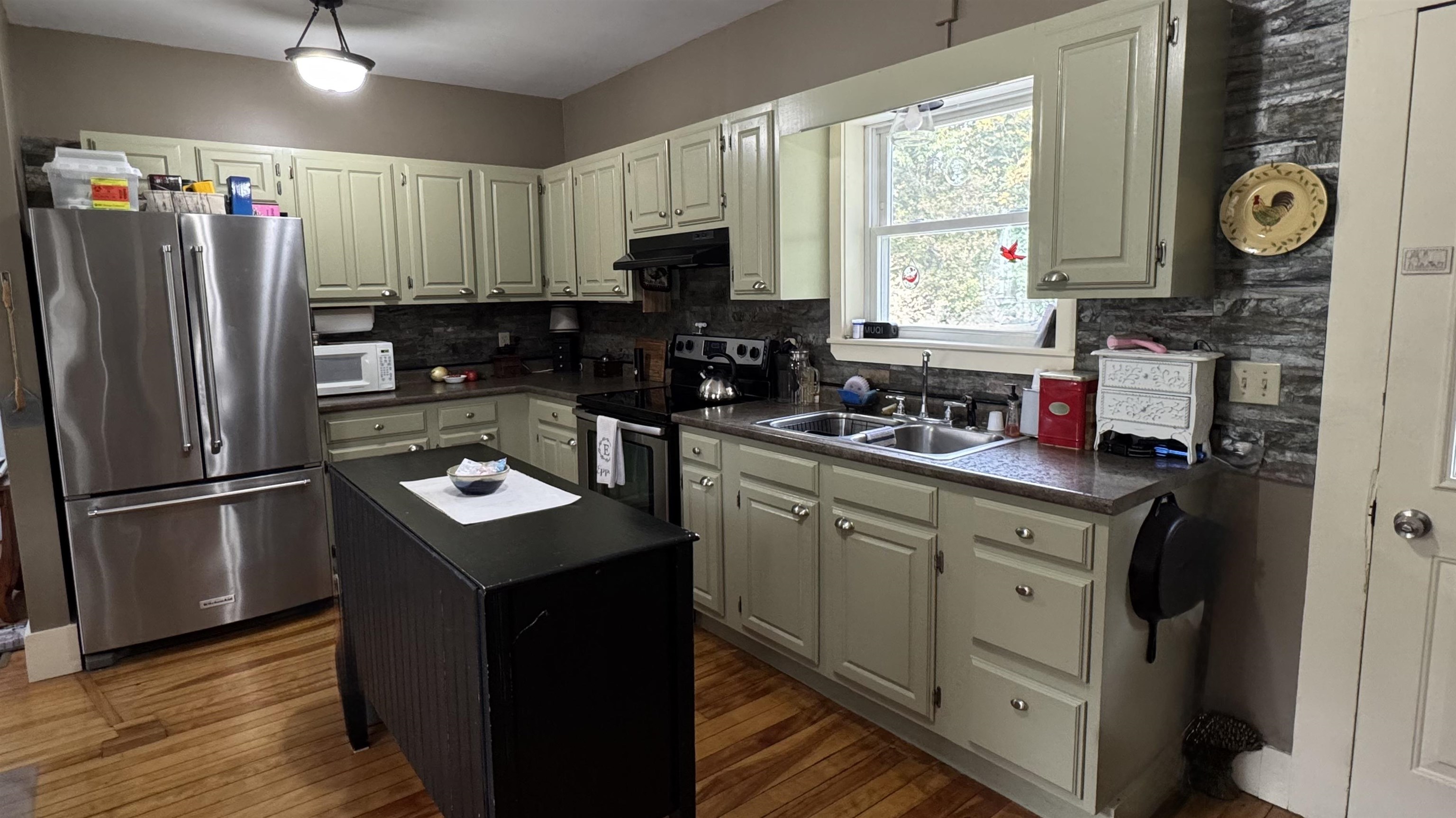 10 Pearl Street Property Photo 3