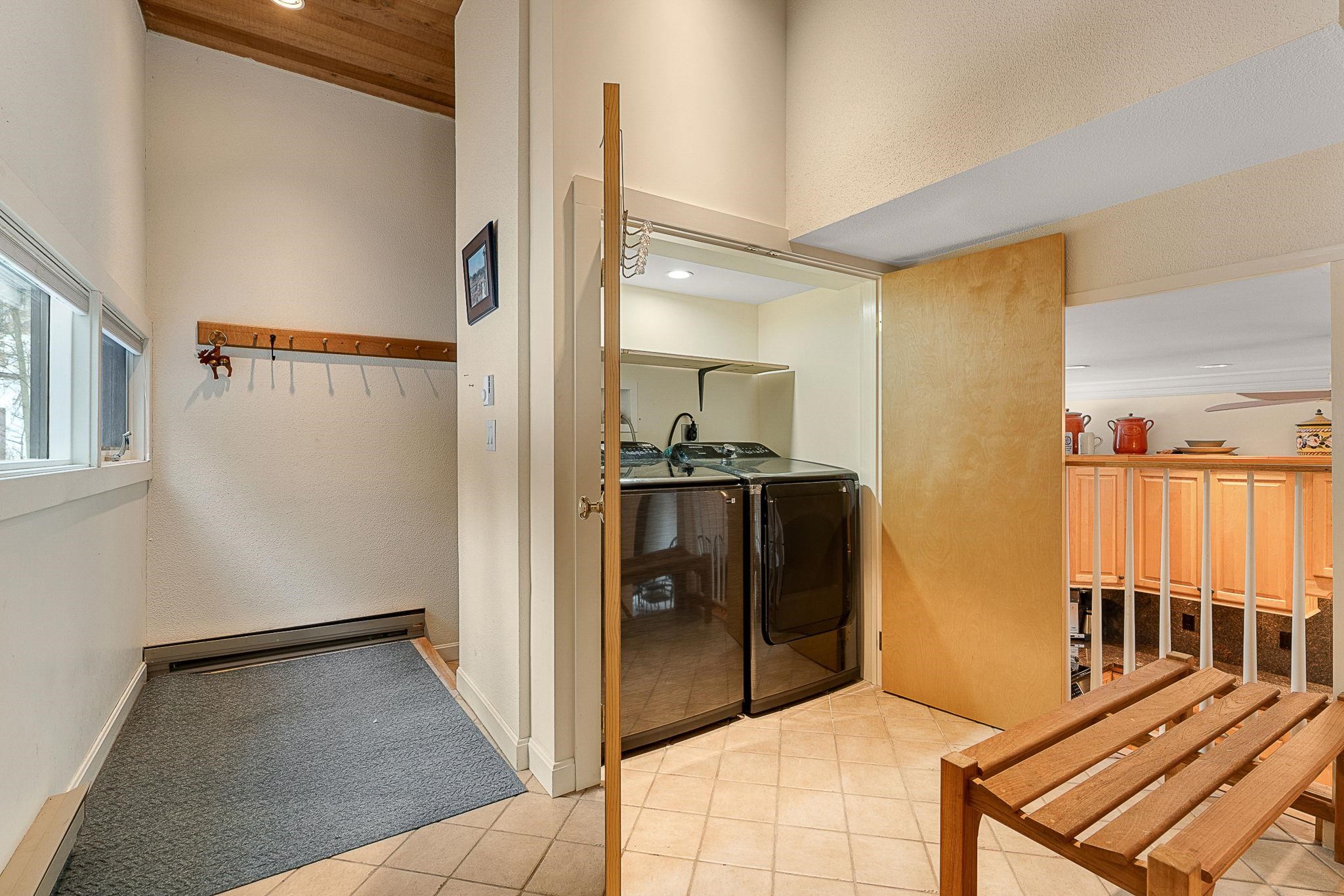19 Timberline Drive Property Photo 3