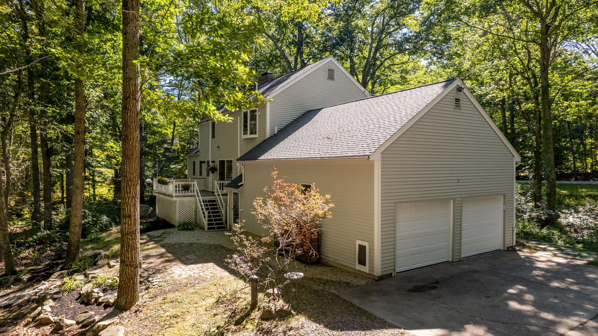 9 Millstream Drive Property Photo 5