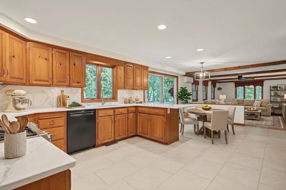 9 Millstream Drive Property Photo 13
