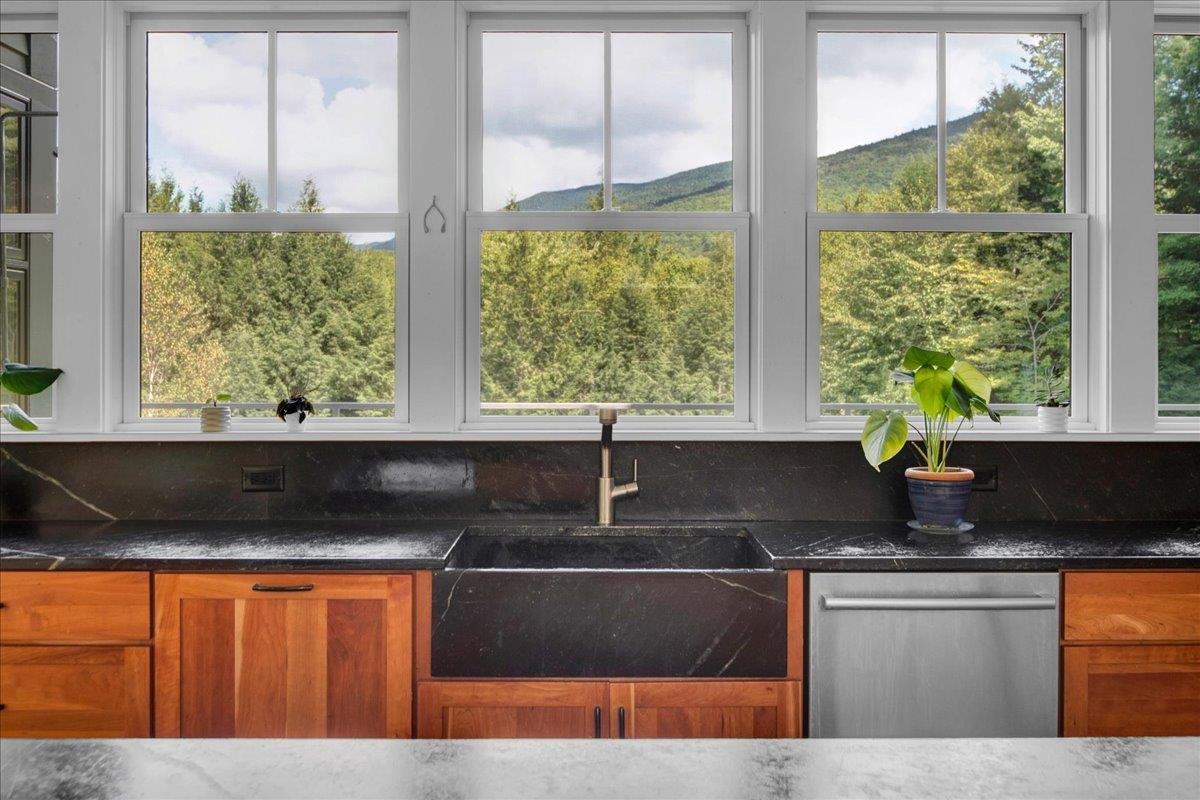 470 Evergreen Woods Road Property Photo 15