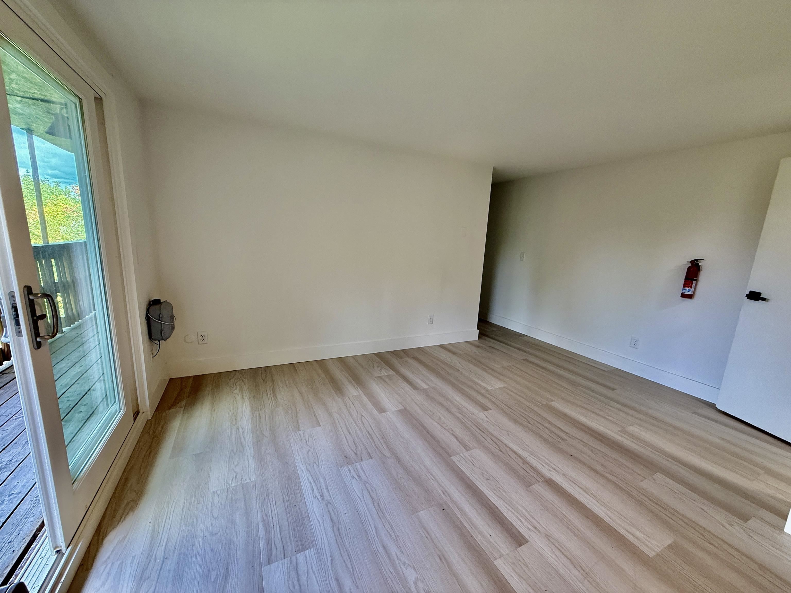 473 Maple Street Property Photo 5