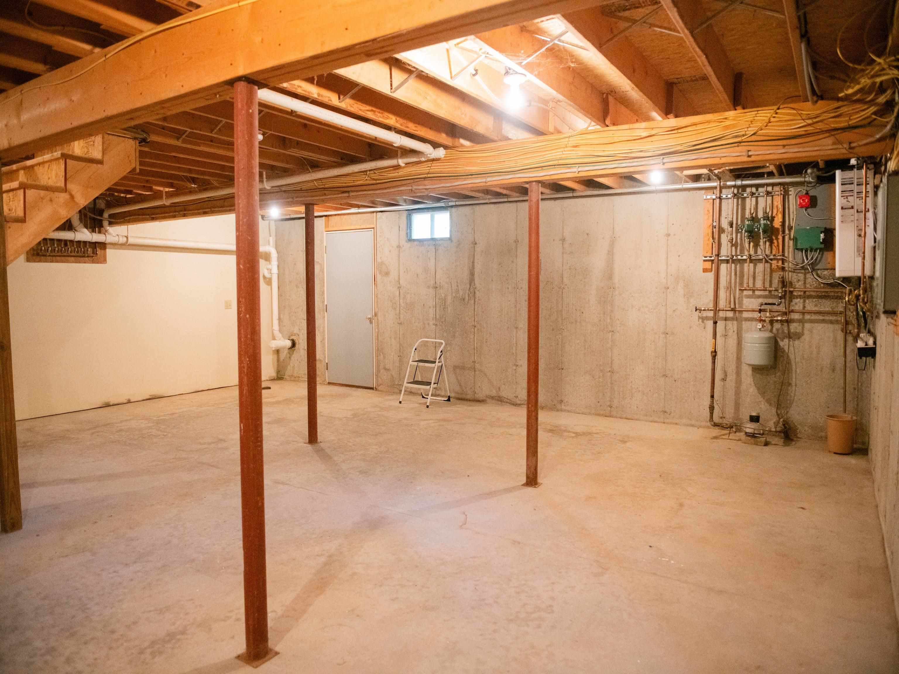 6 Country Commons Property Photo 22