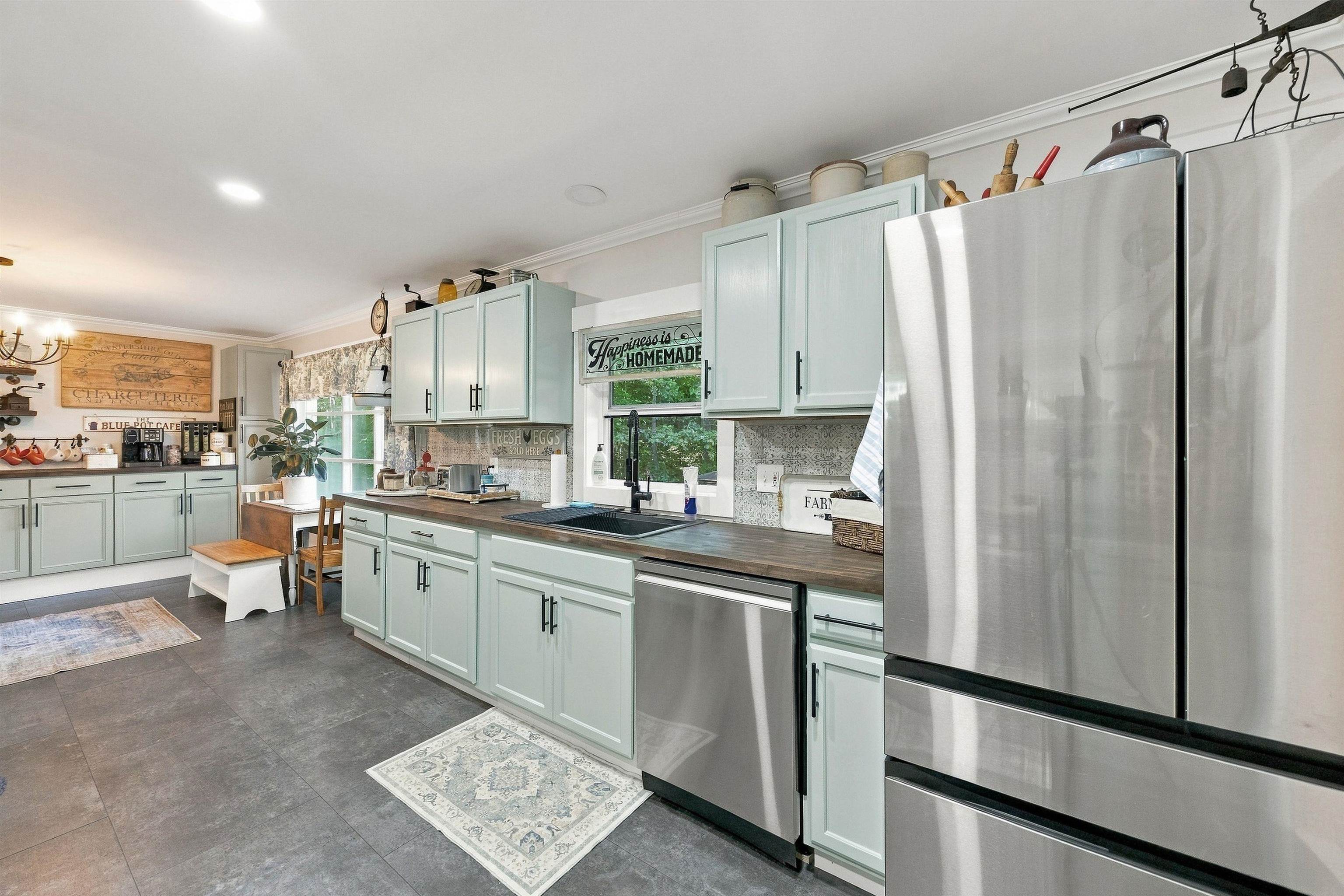 144 White Plains Road Property Photo 15