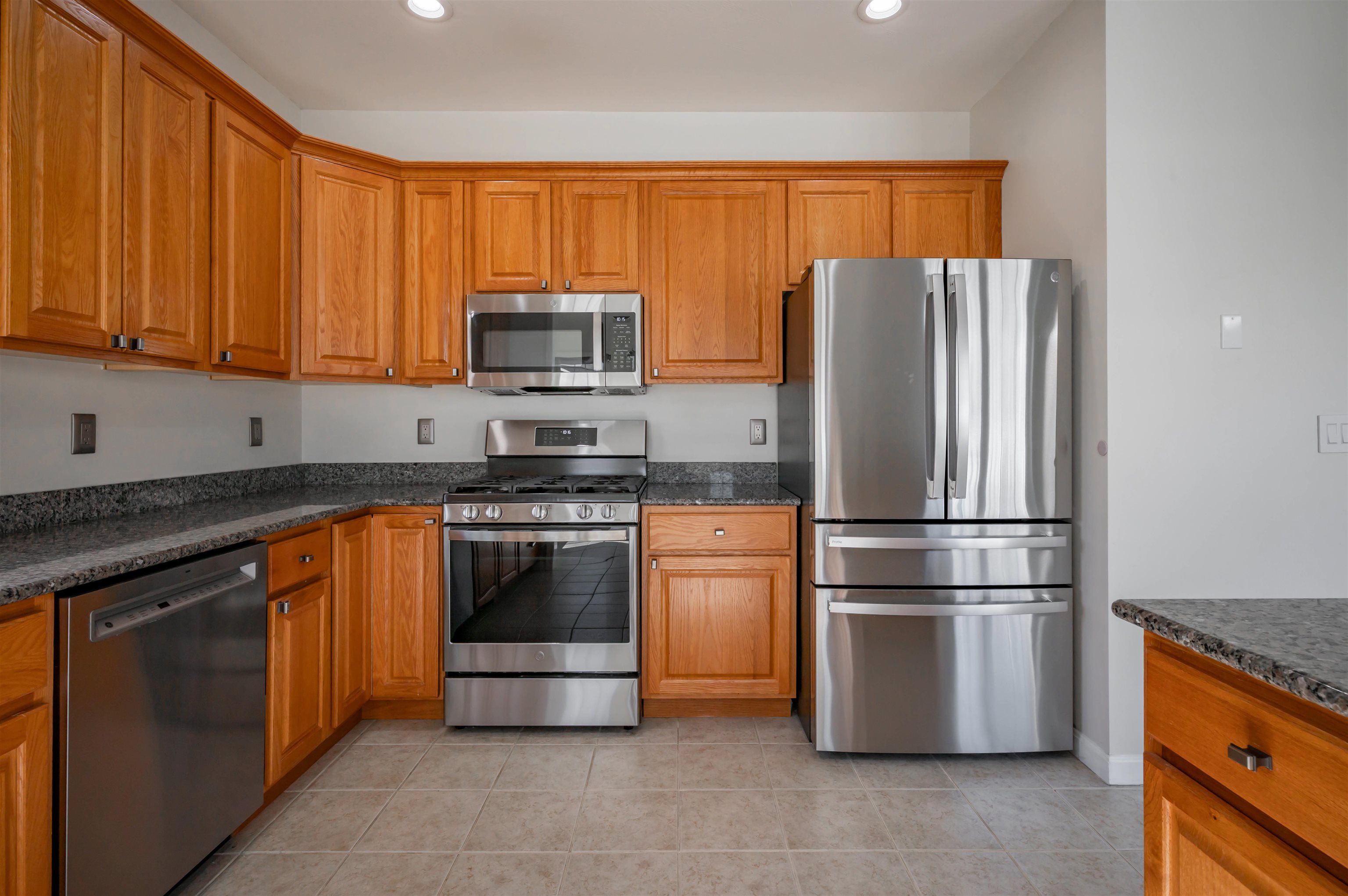 2 Usher Lane Property Photo 16