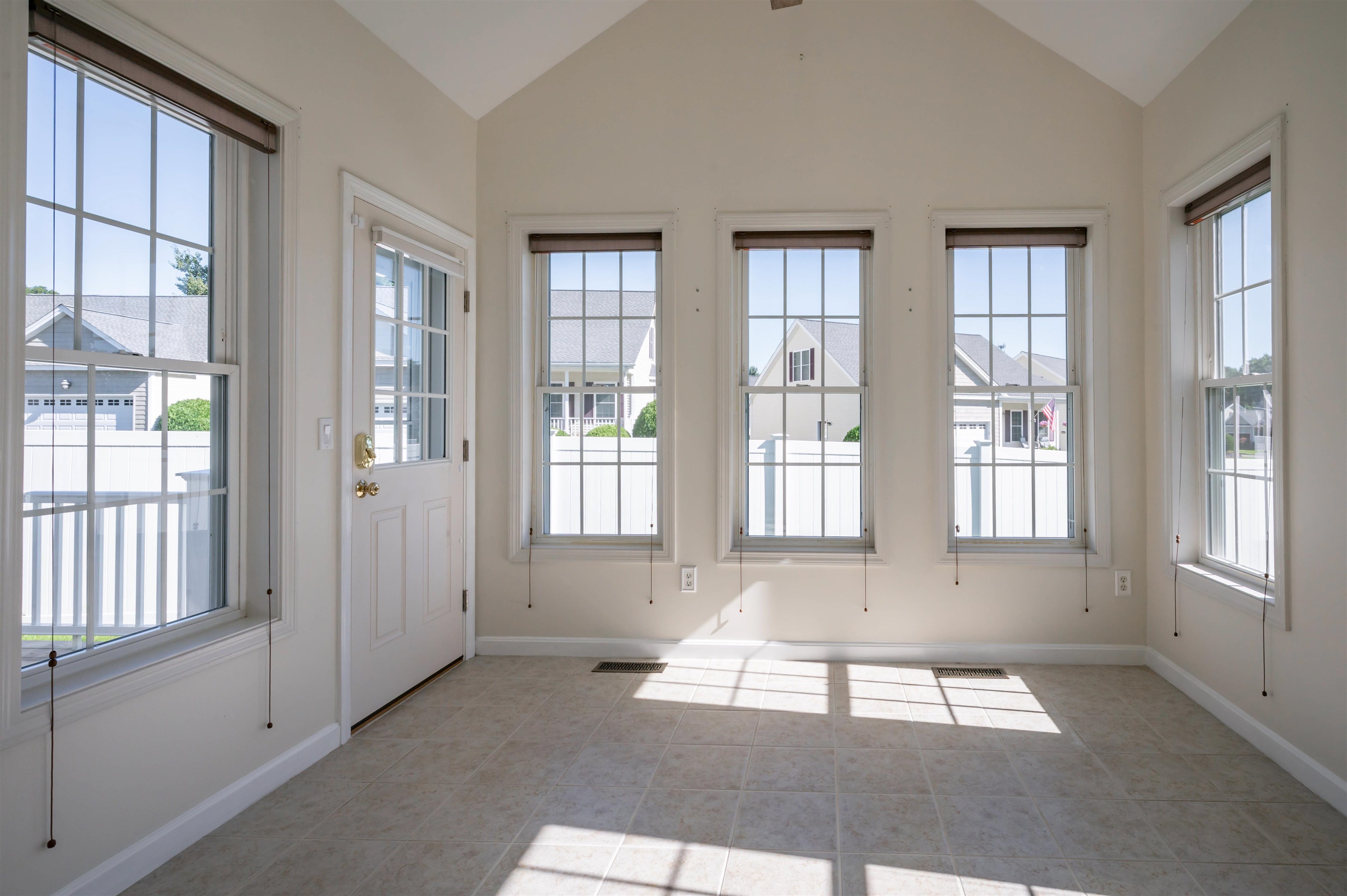 2 Usher Lane Property Photo 19