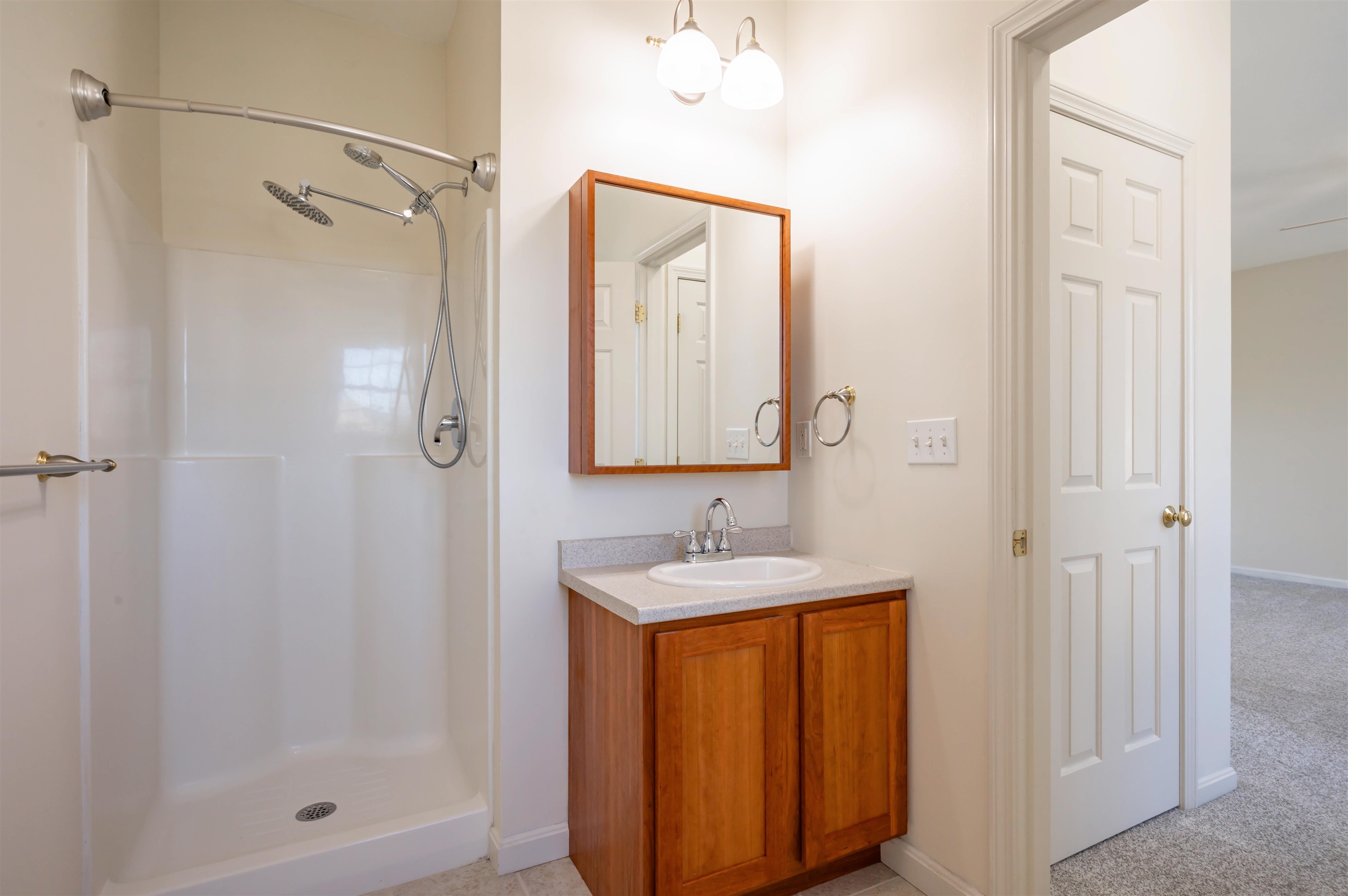 2 Usher Lane Property Photo 27
