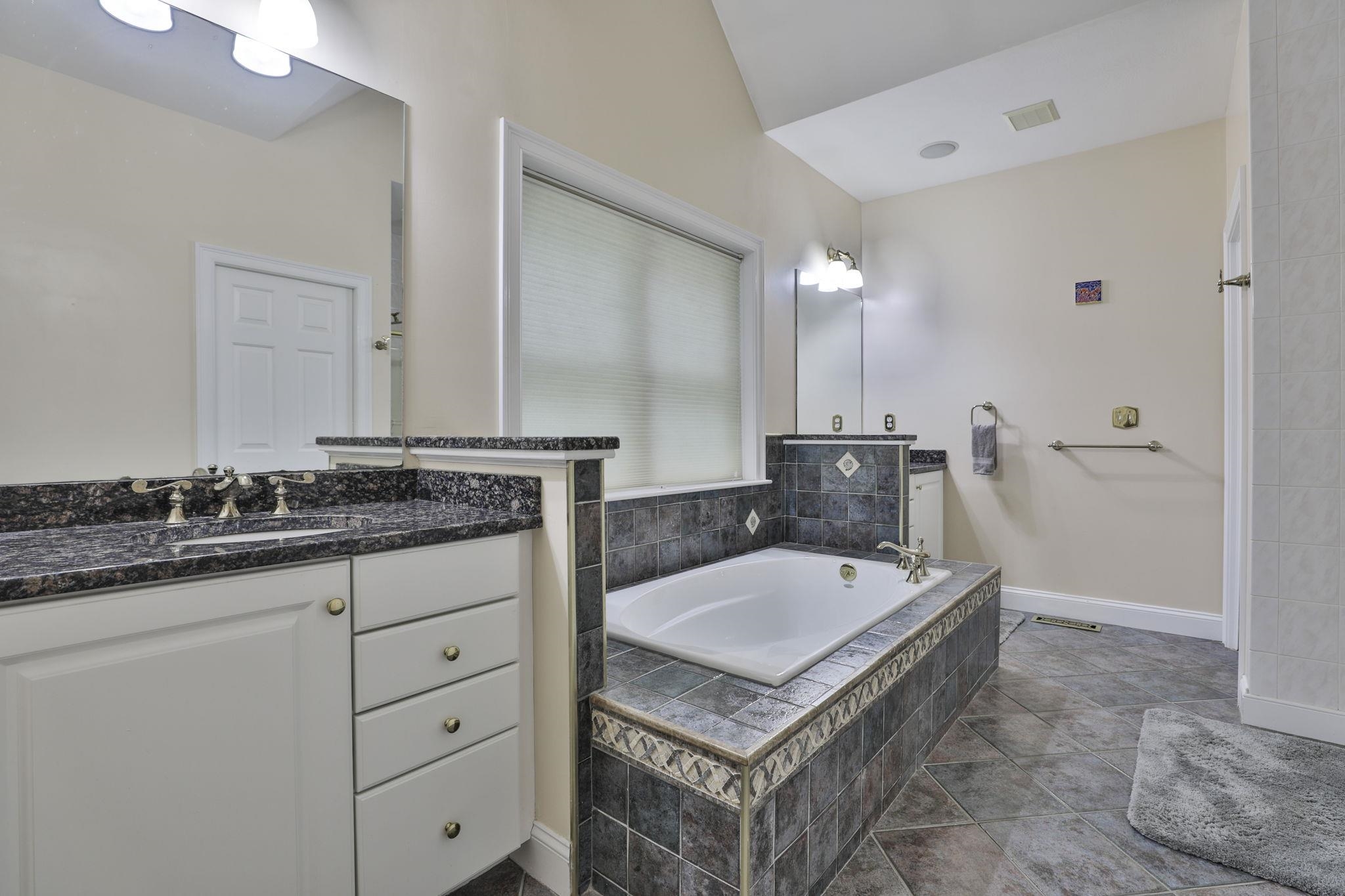 14 Hancock Drive Property Photo 33