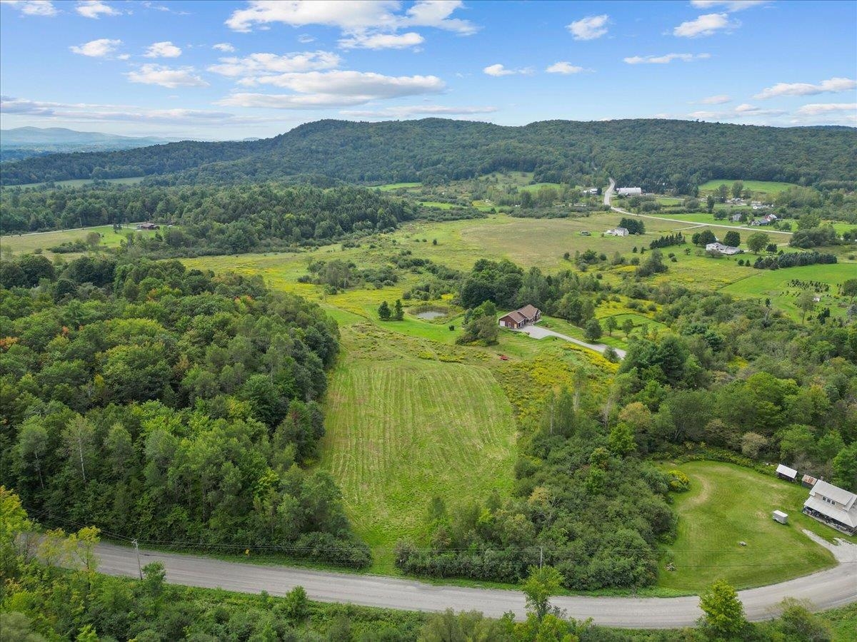 384 Woodward Road Property Photo 14