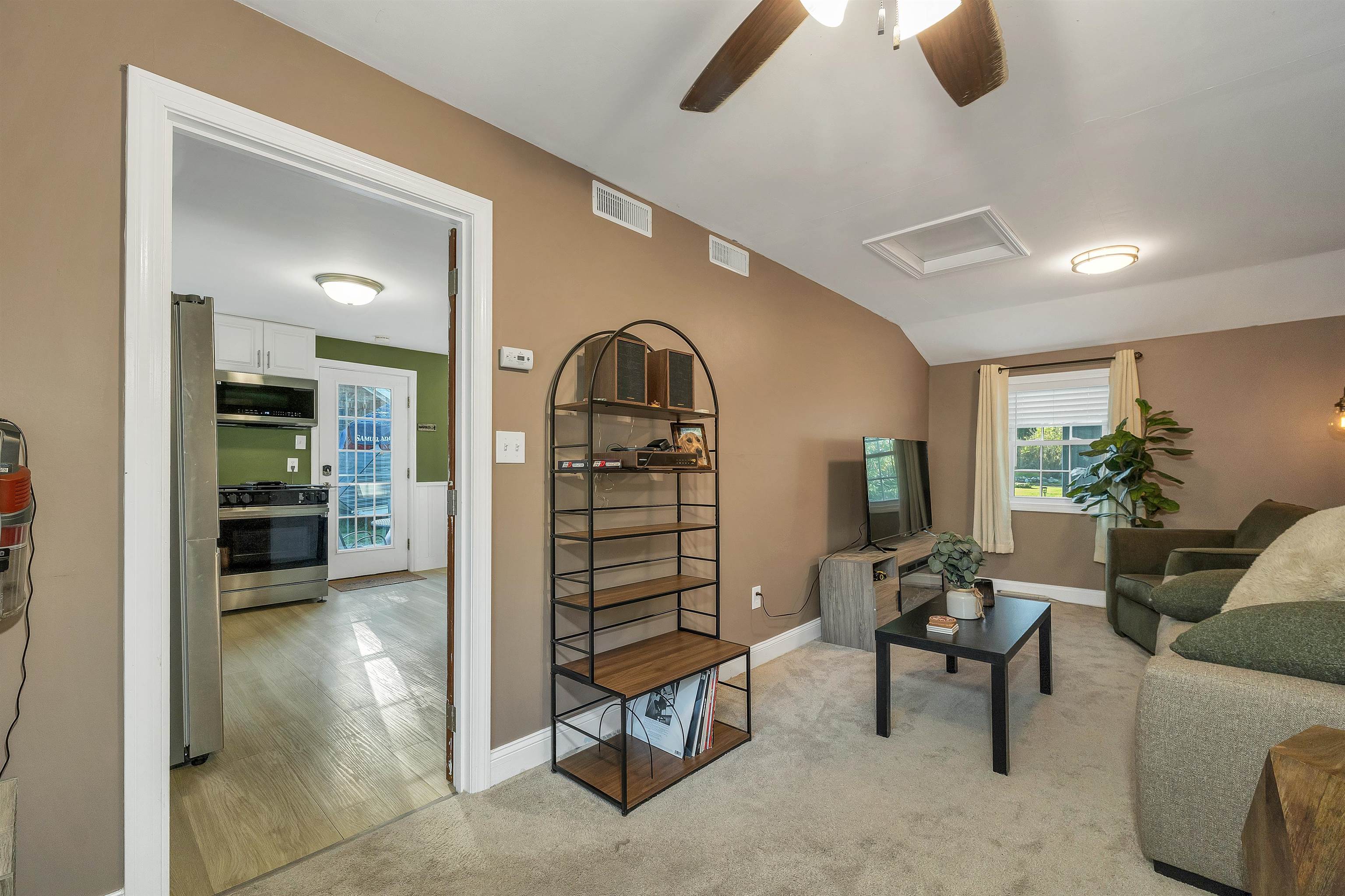 614 Collettes Grove Road Property Photo 37