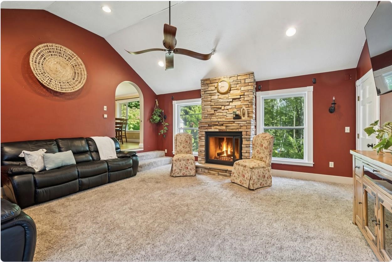 856 2nd Nh Turnpike Property Photo 4