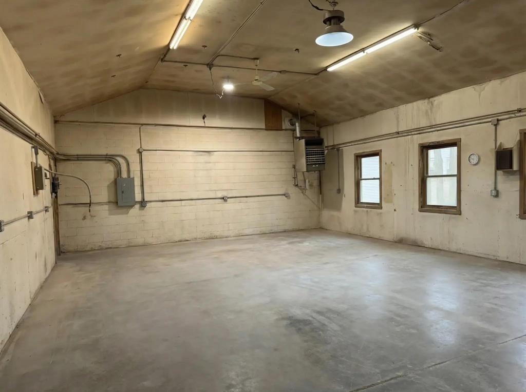 13 Elm Street Property Photo 5