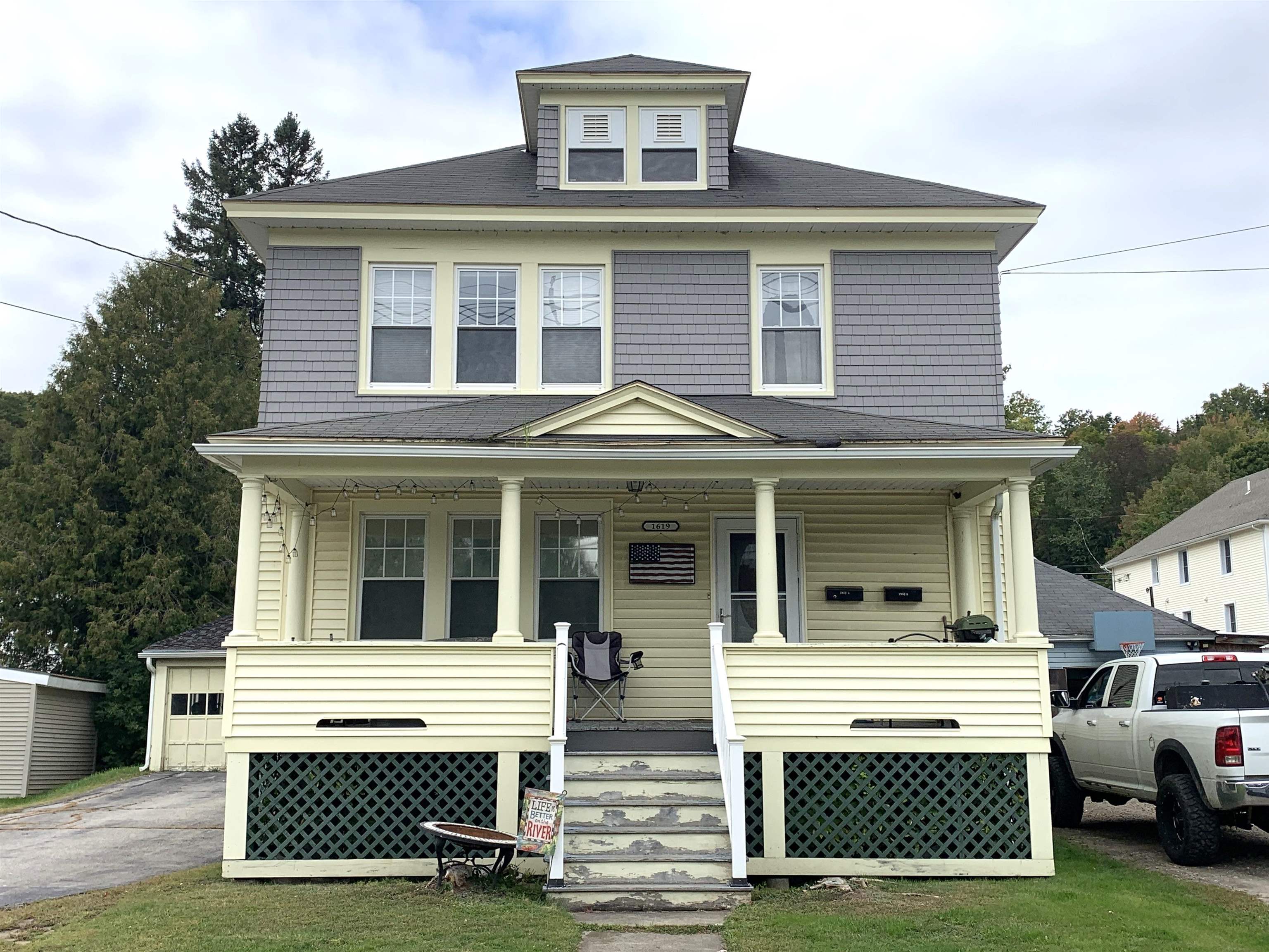 1619 Main Street Property Photo 1