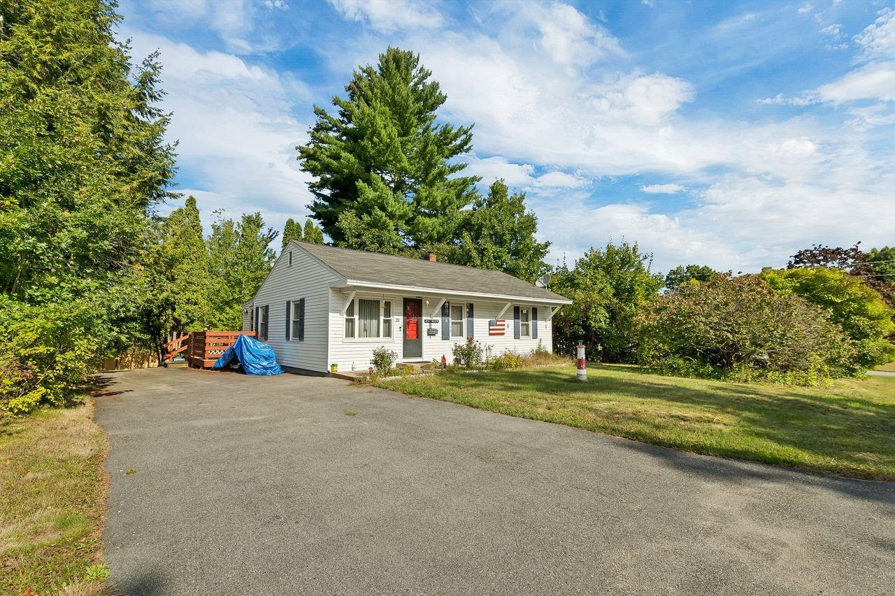 33 Cushing Boulevard Property Photo 2