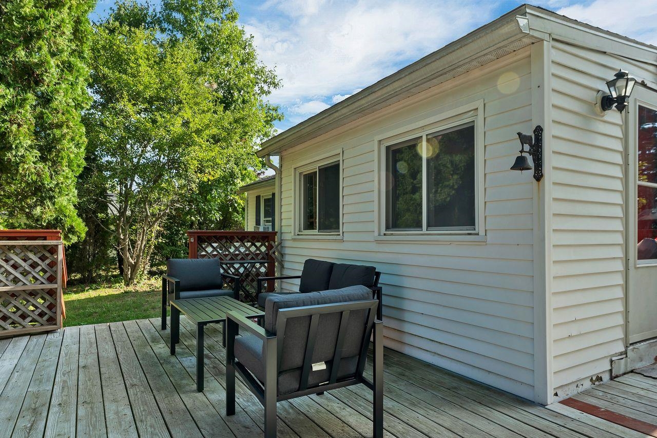 33 Cushing Boulevard Property Photo 16