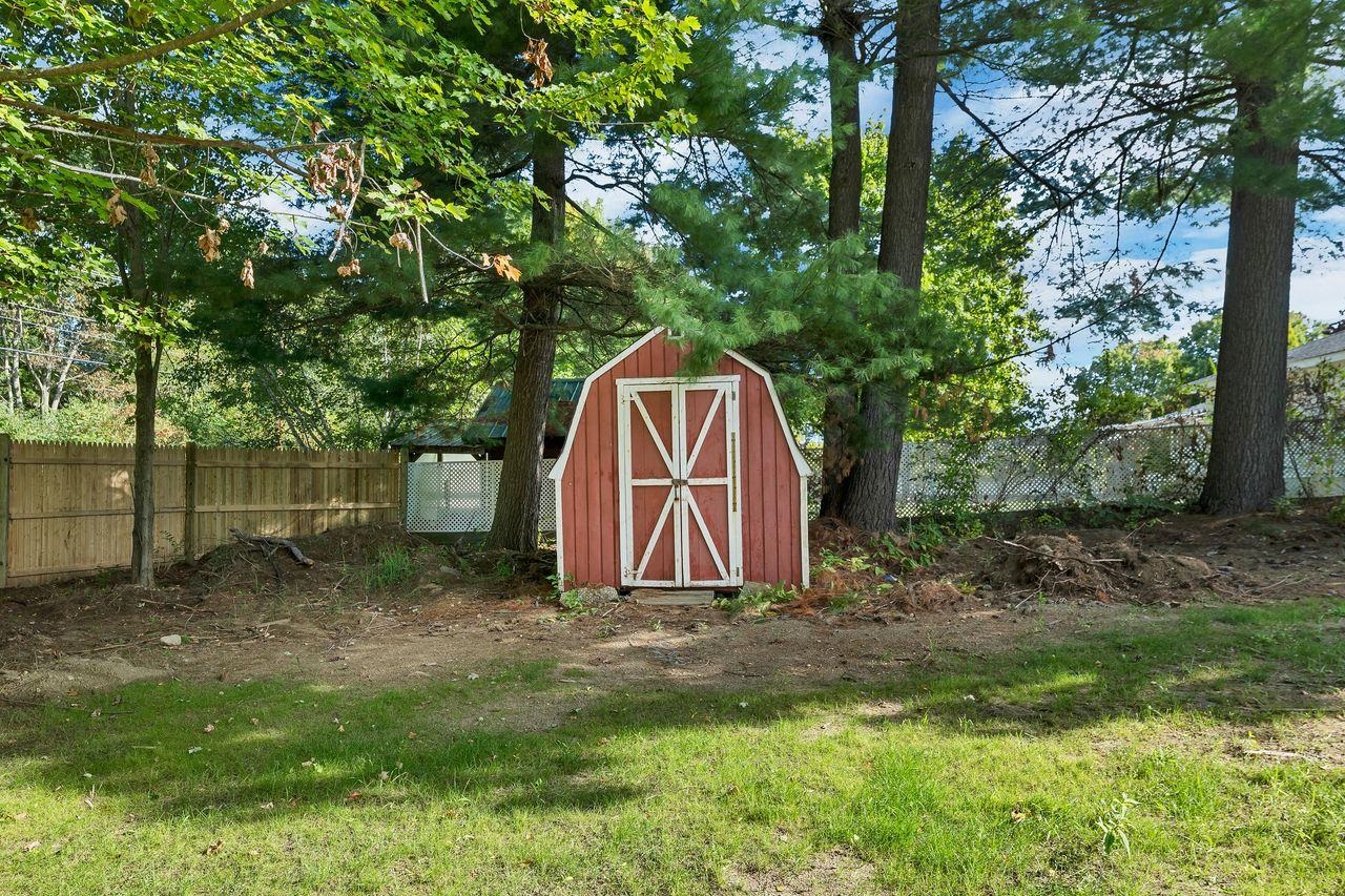 33 Cushing Boulevard Property Photo 20