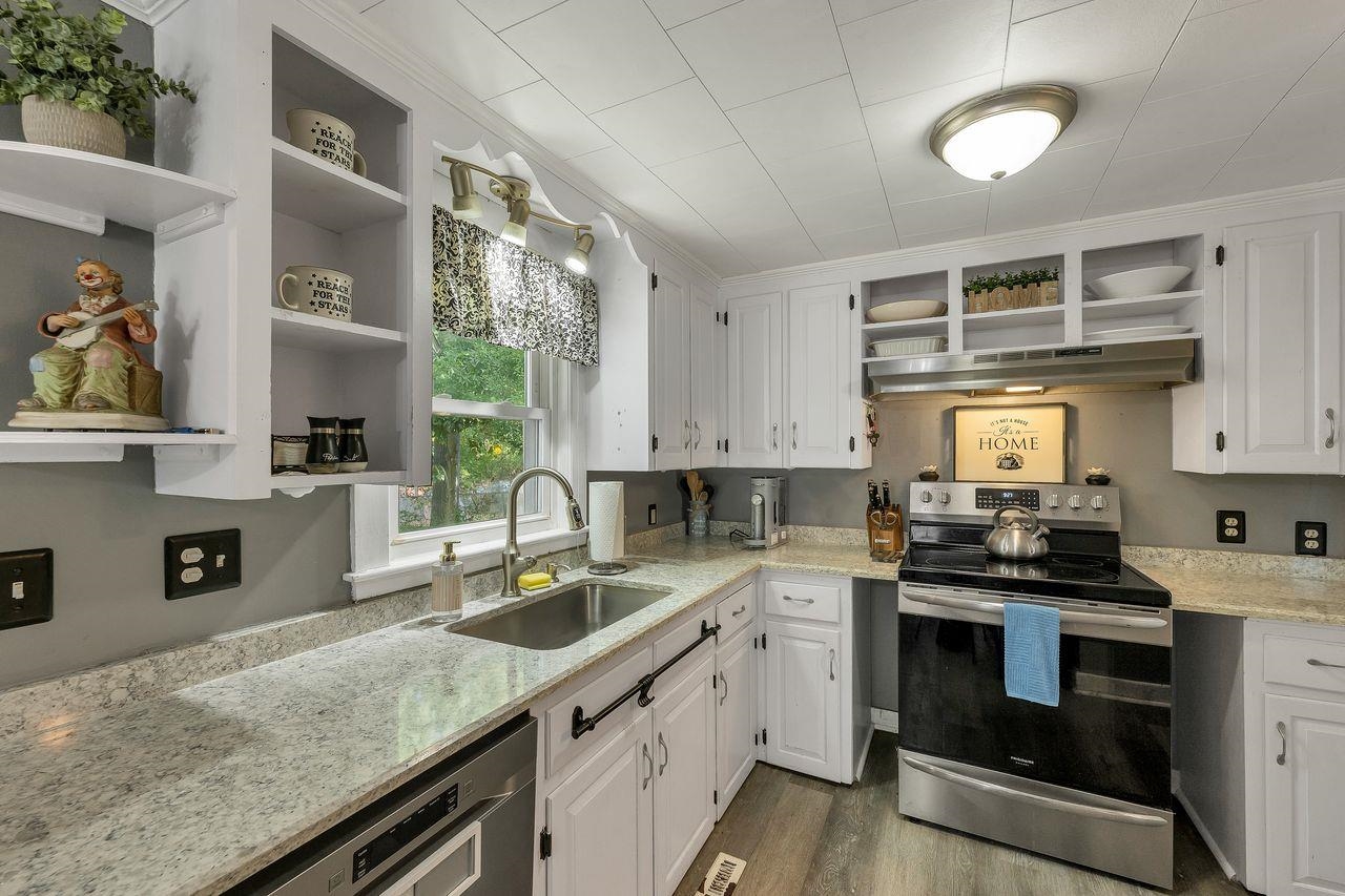 33 Cushing Boulevard Property Photo 23