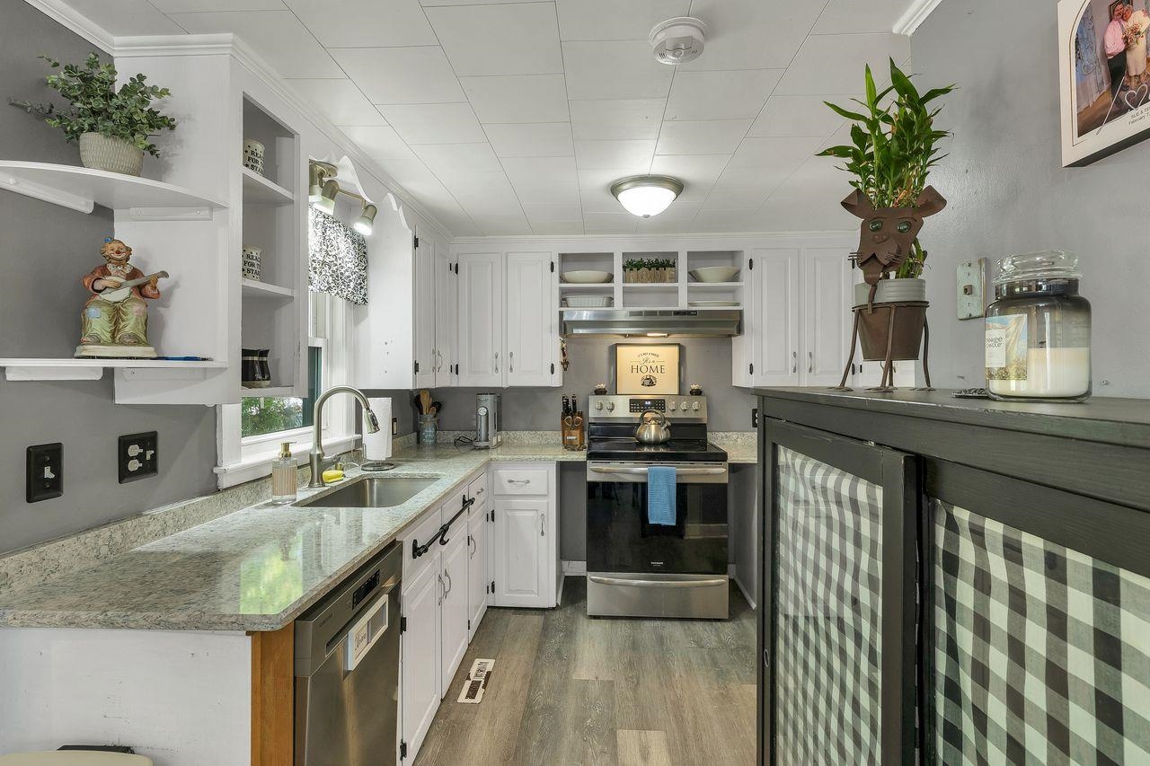 33 Cushing Boulevard Property Photo 24