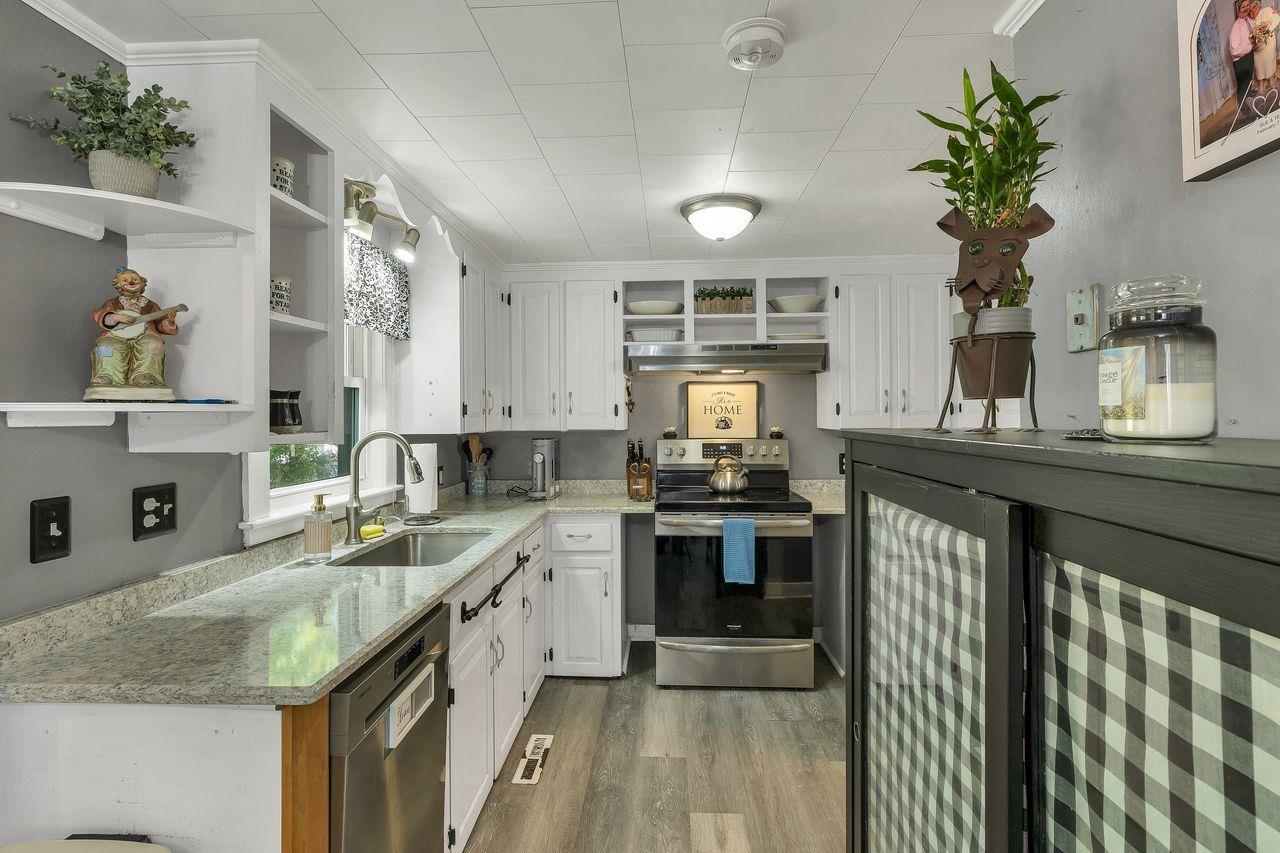 33 Cushing Boulevard Property Photo 25