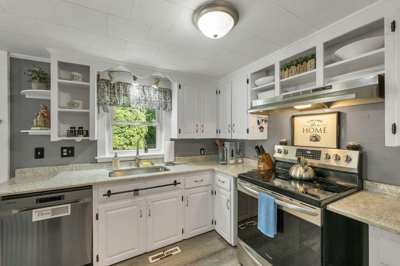 33 Cushing Boulevard Property Photo 27