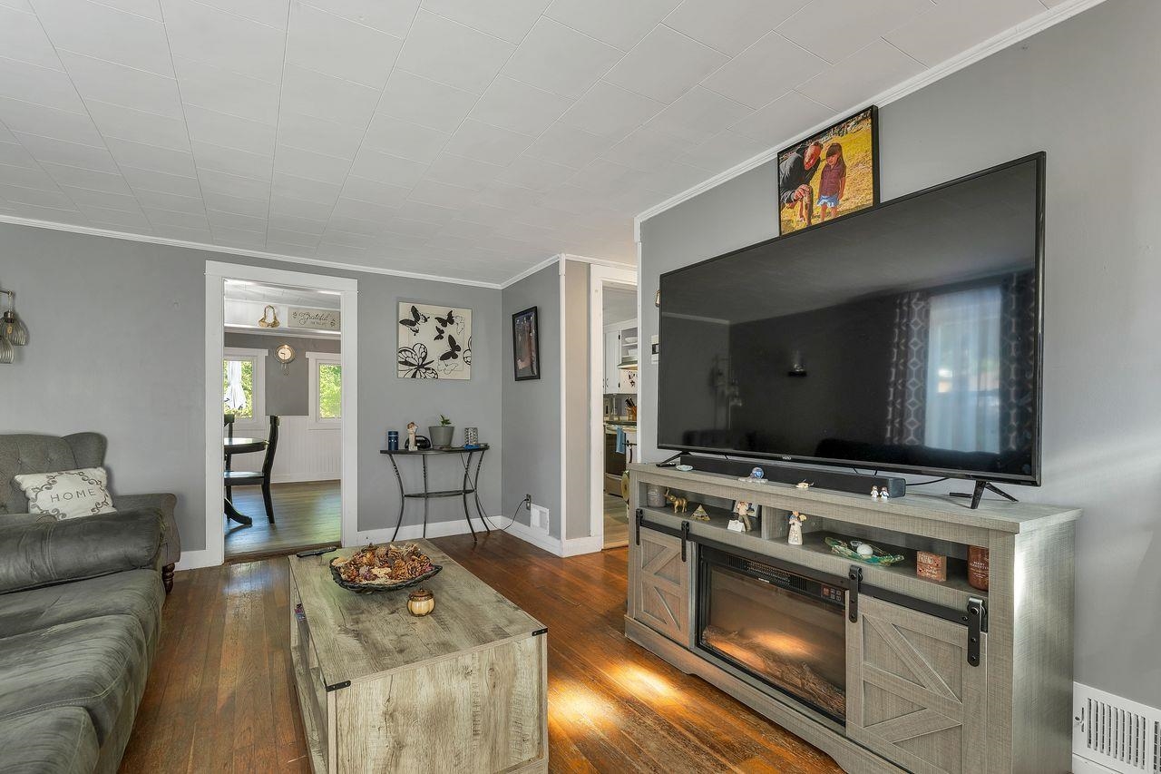 33 Cushing Boulevard Property Photo 39