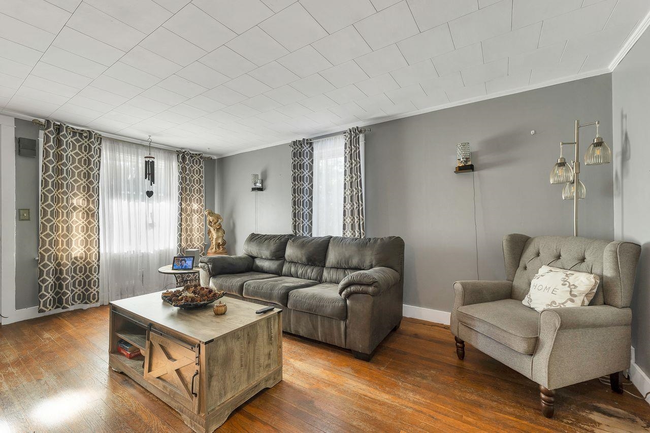 33 Cushing Boulevard Property Photo 40